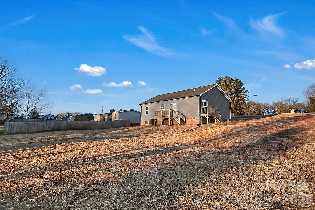 106 Quail Meadow Road Property Photo 4
