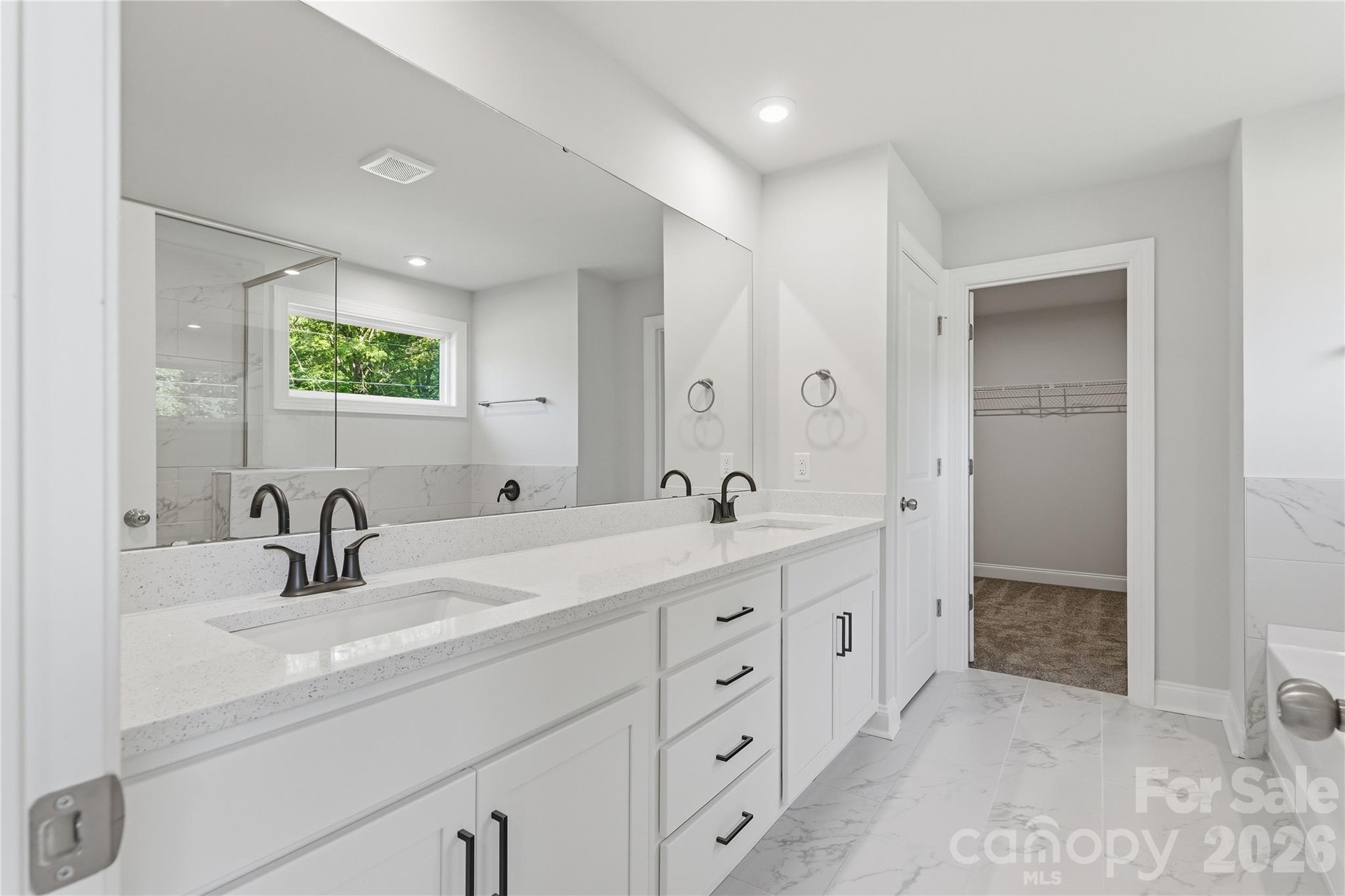 415 Alameda Way Property Photo 11