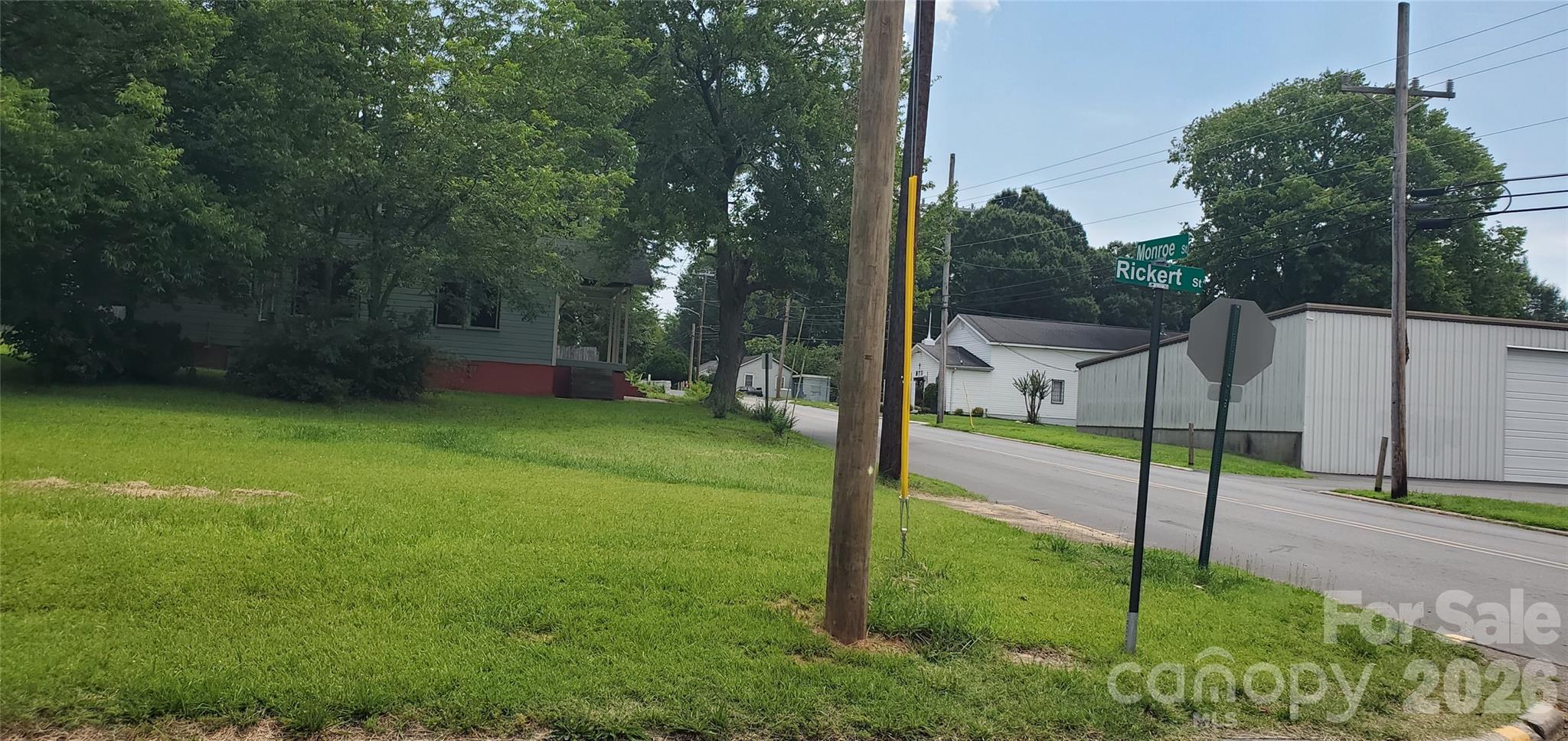 309 Monroe Street Property Photo 2
