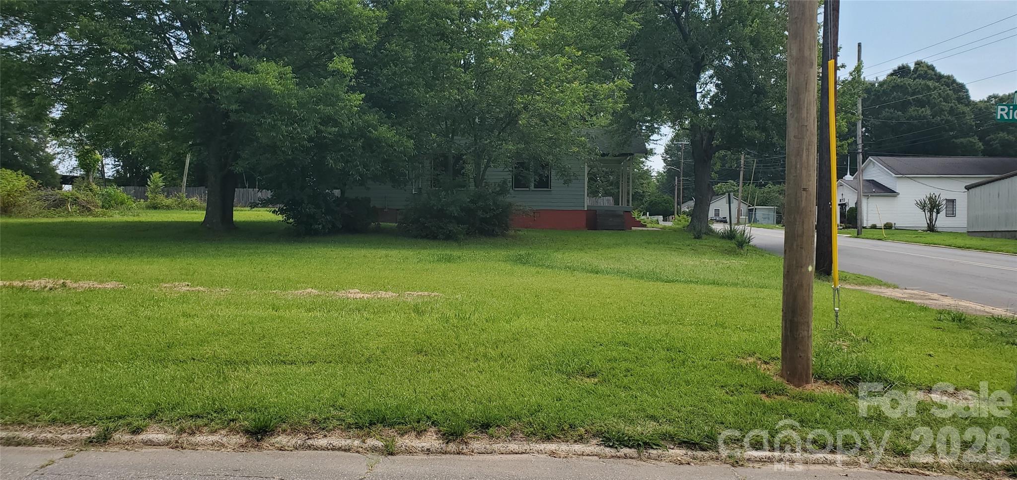 309 Monroe Street Property Photo 3