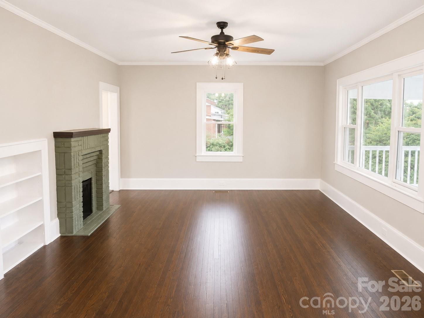 105 N Inman Avenue Property Photo 16