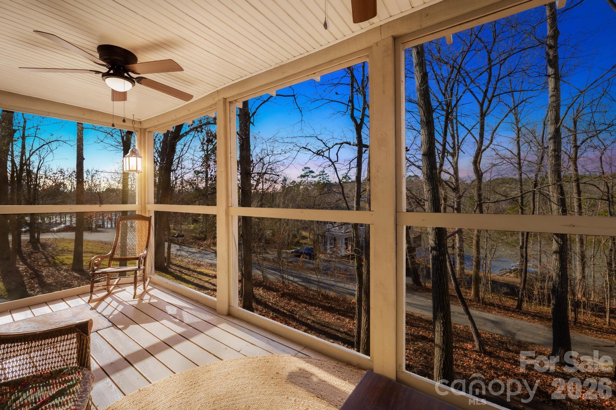 294 Carroll Cove Property Photo 2