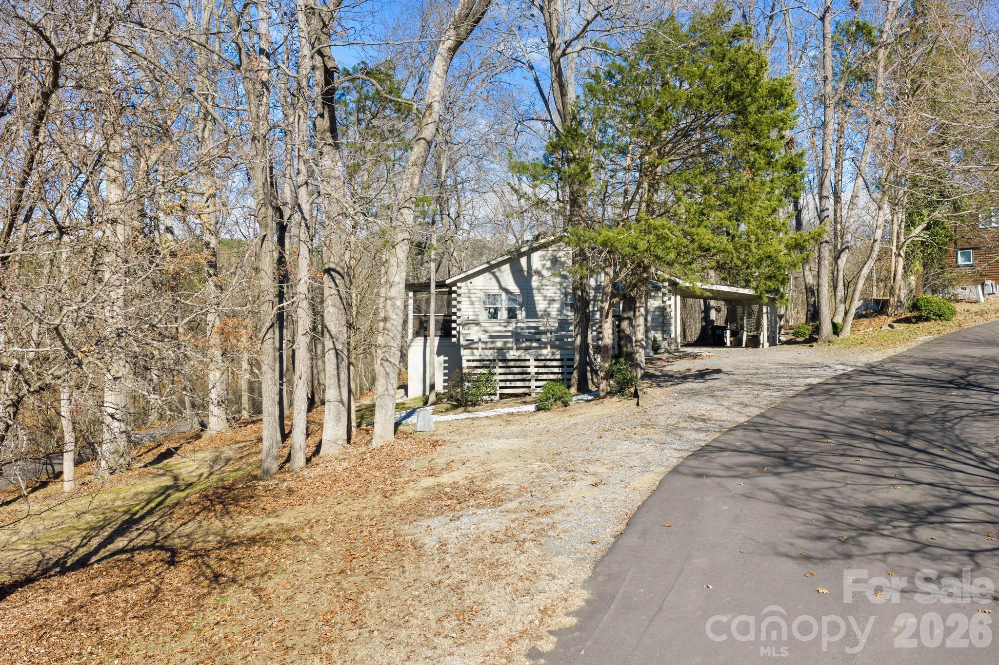 294 Carroll Cove Property Photo 32