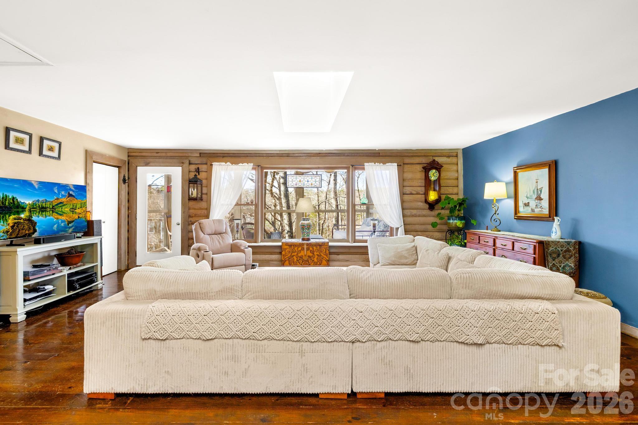 294 Carroll Cove Property Photo 44