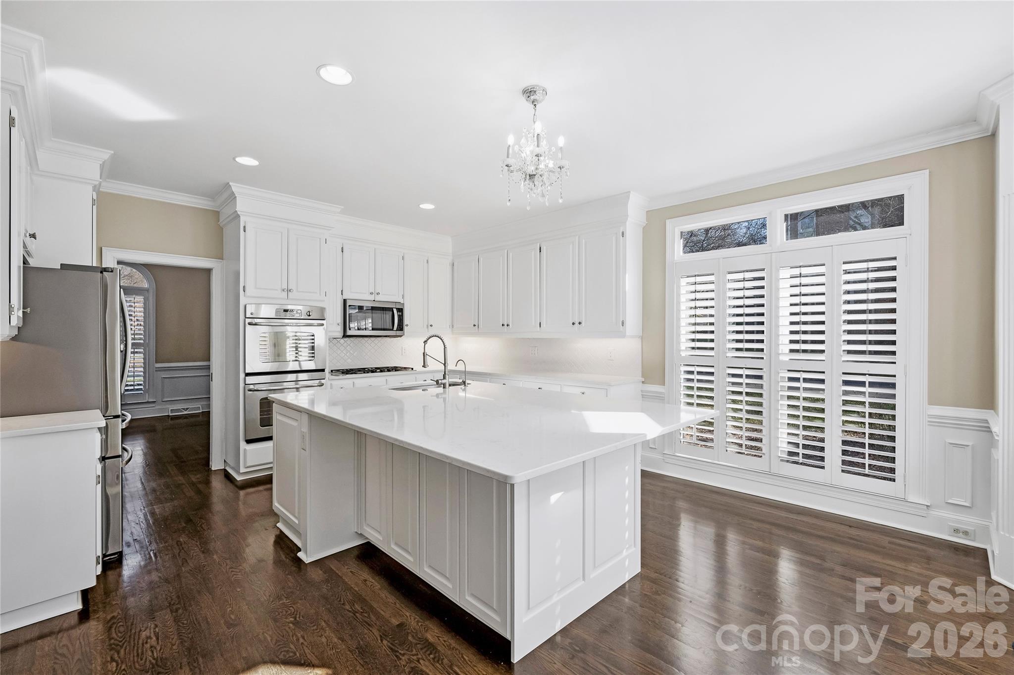 5242 Colony Road Property Photo 4
