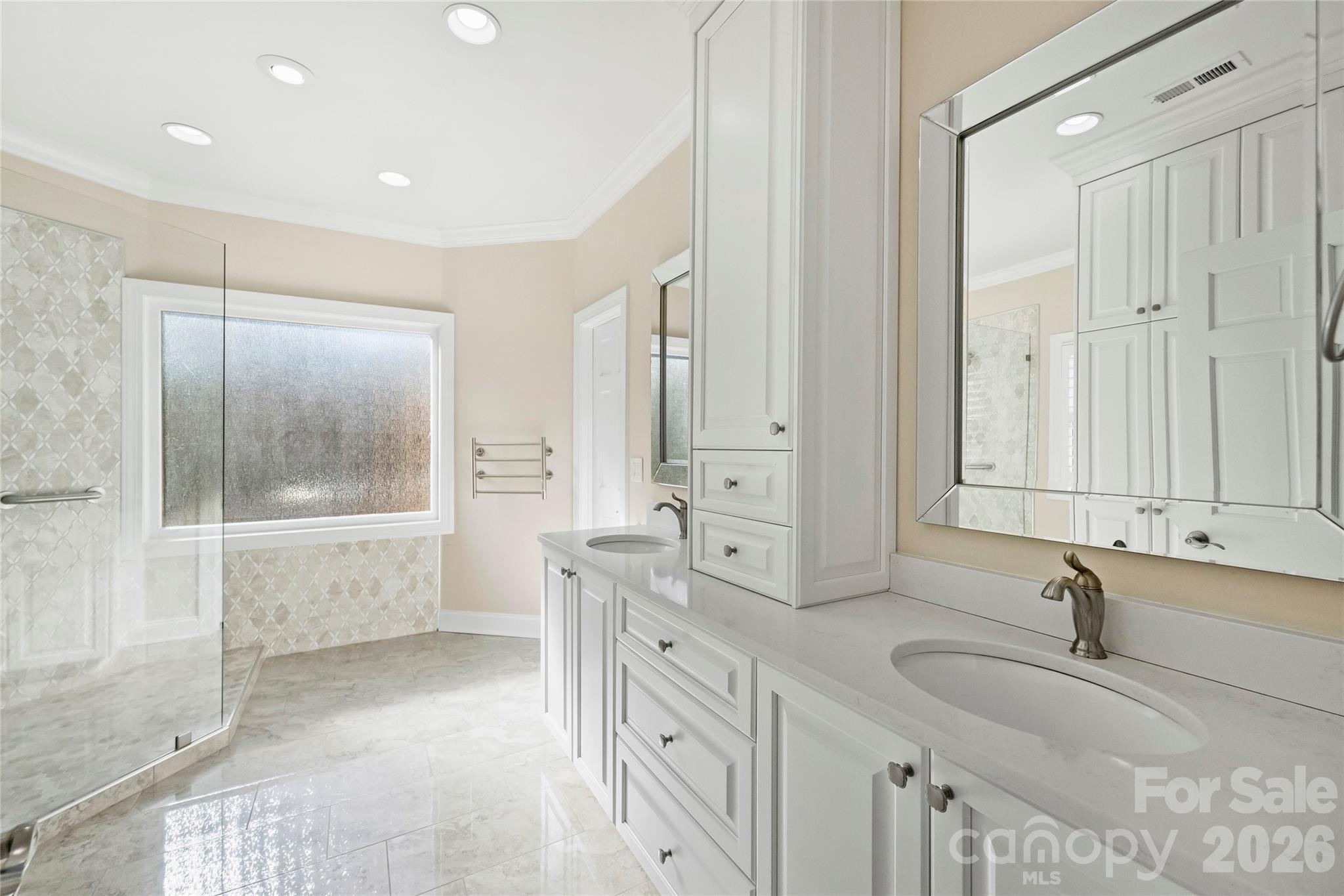 5242 Colony Road Property Photo 14