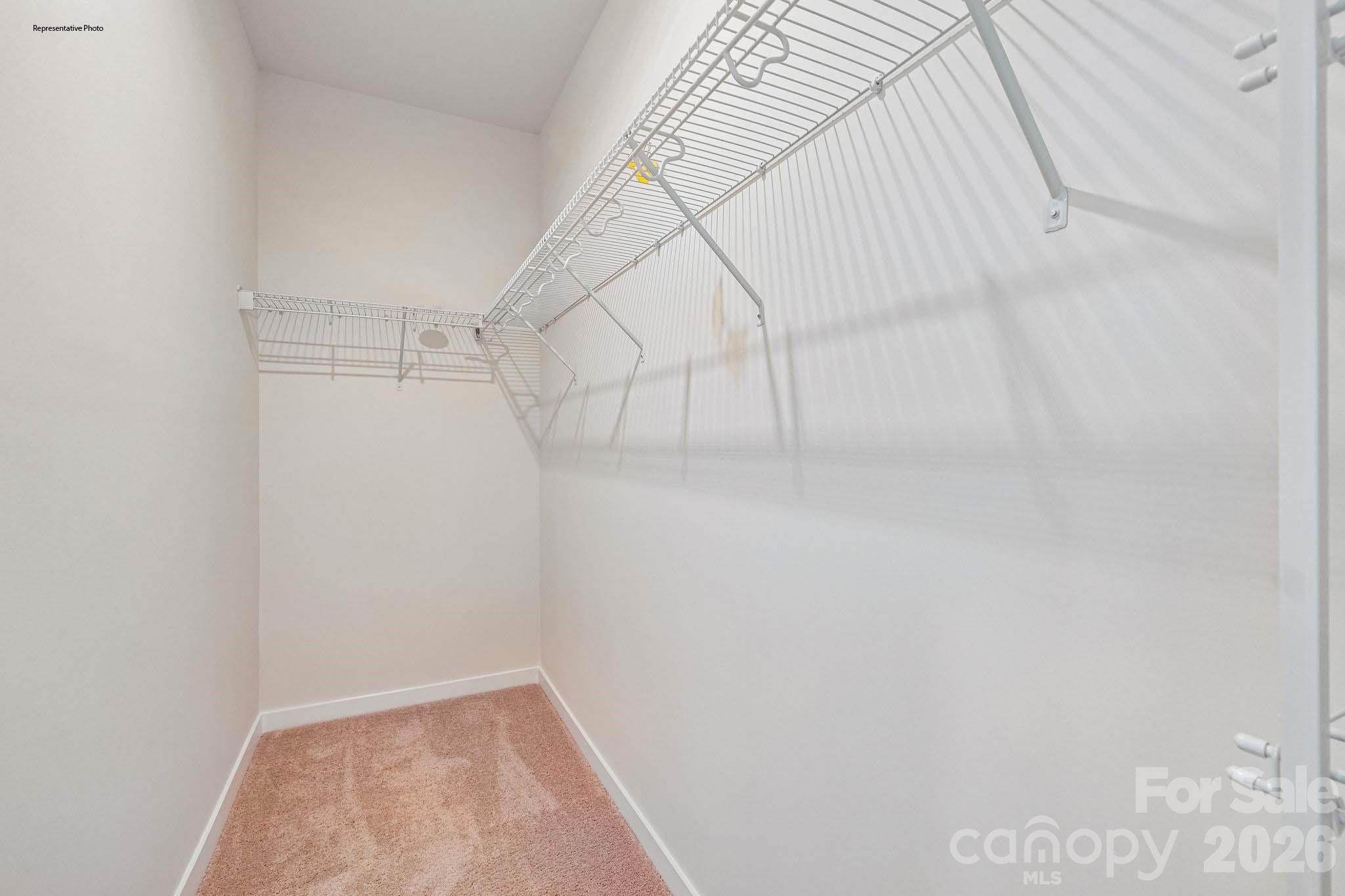 715 Silvertree Way Property Photo 20