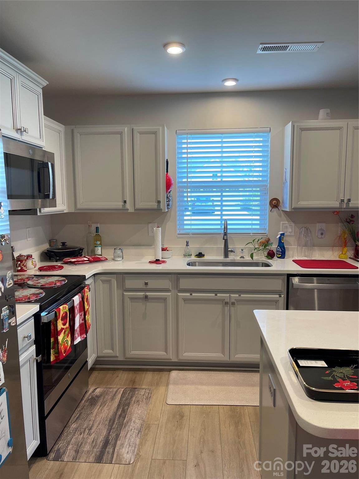 330 Damask Drive Property Photo 13