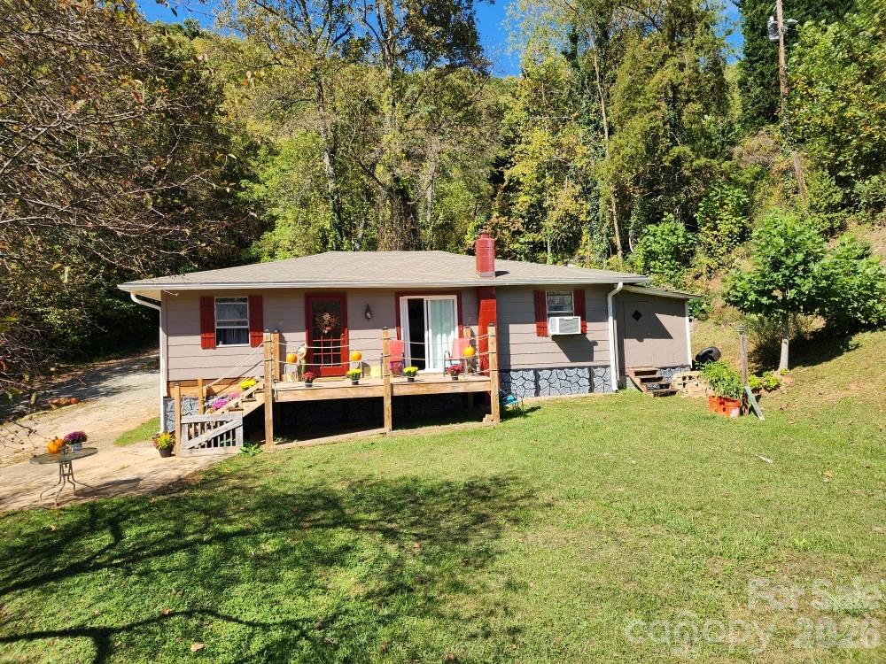 41 Gunches Dirt Road Property Photo 4