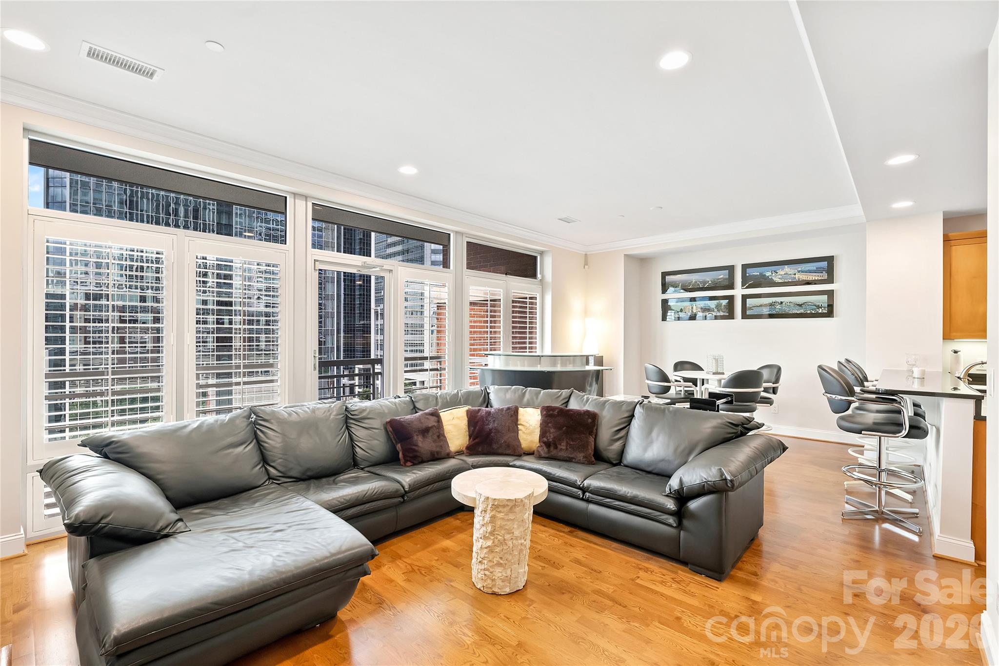435 S Tryon Street 703 Property Photo 5