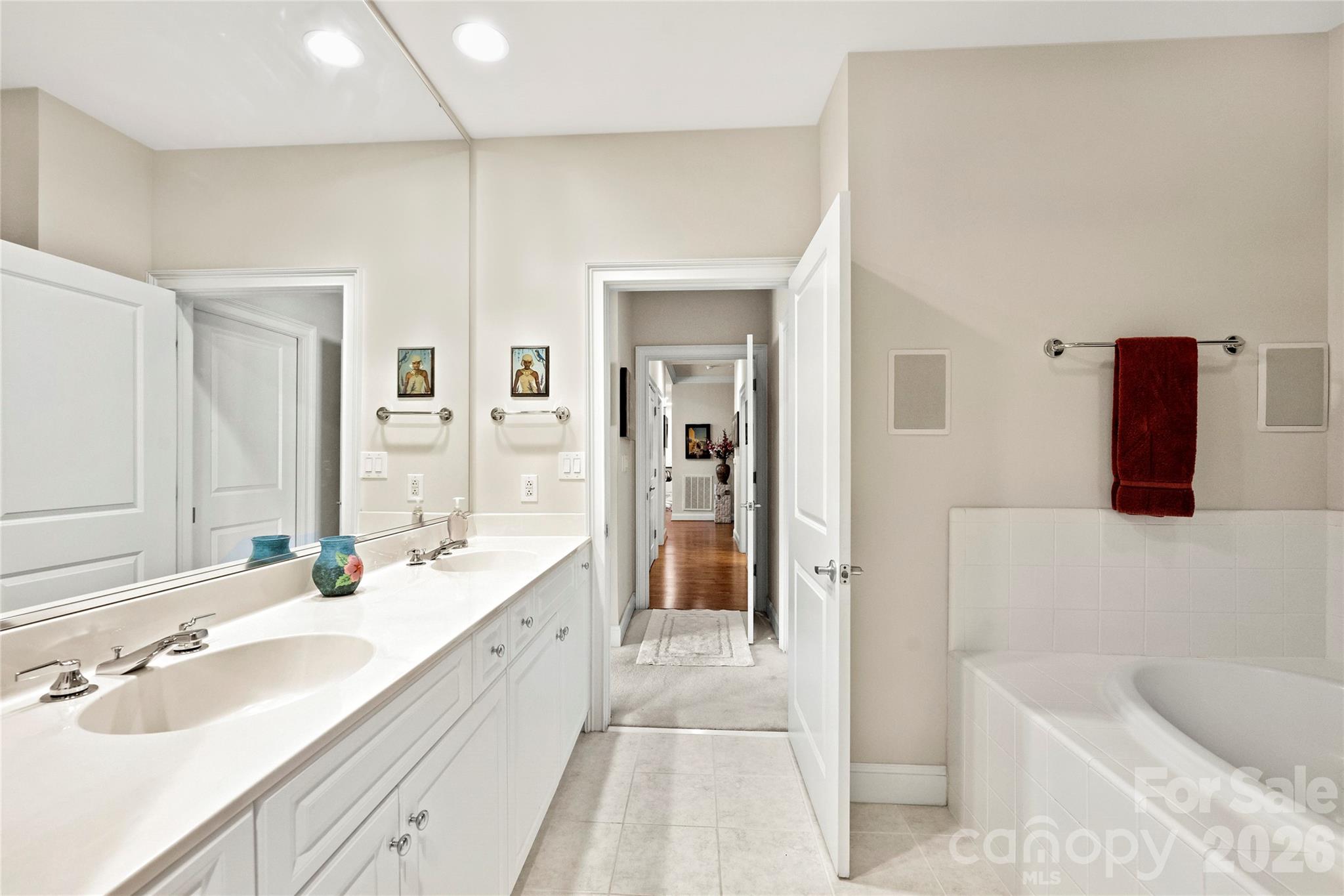 435 S Tryon Street 703 Property Photo 26