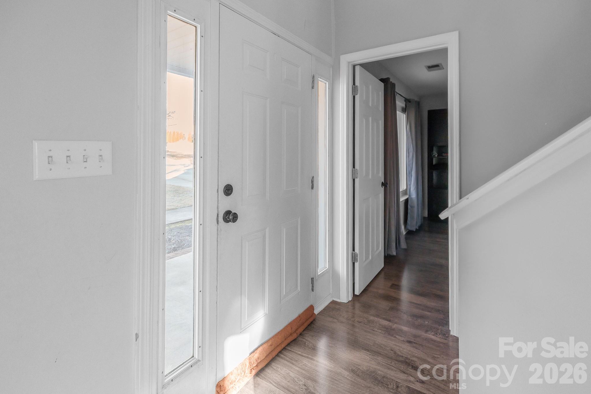 2984 Daffodil Court Property Photo 5