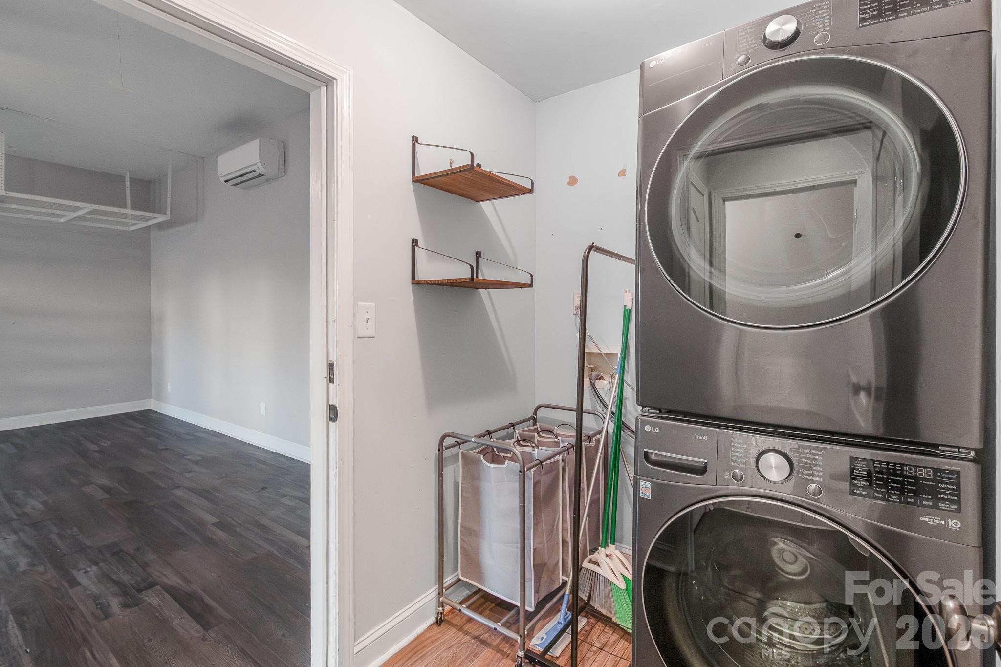 2984 Daffodil Court Property Photo 17