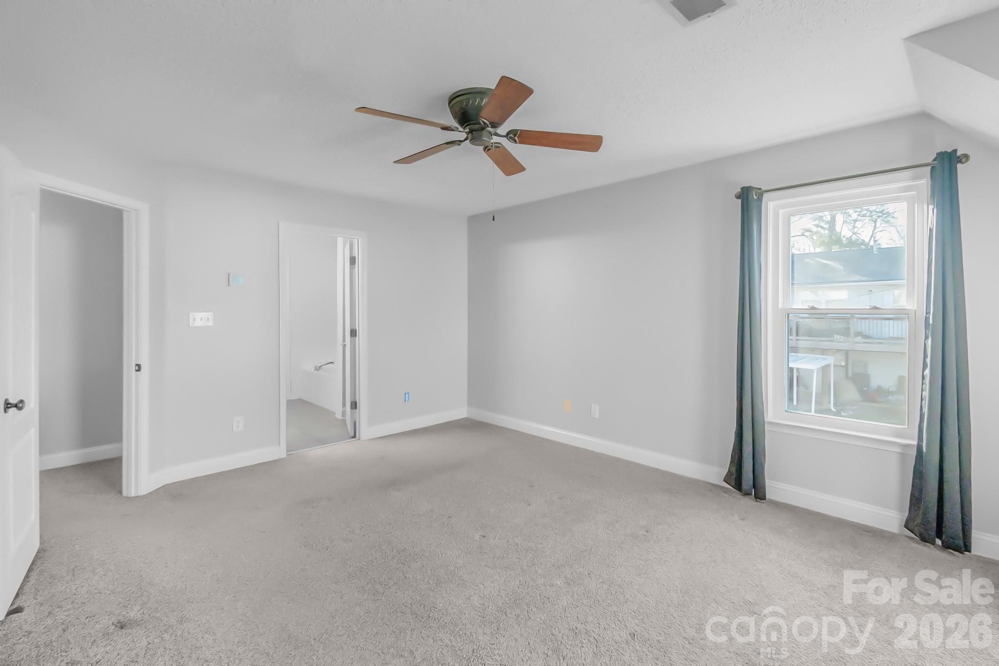 2984 Daffodil Court Property Photo 21
