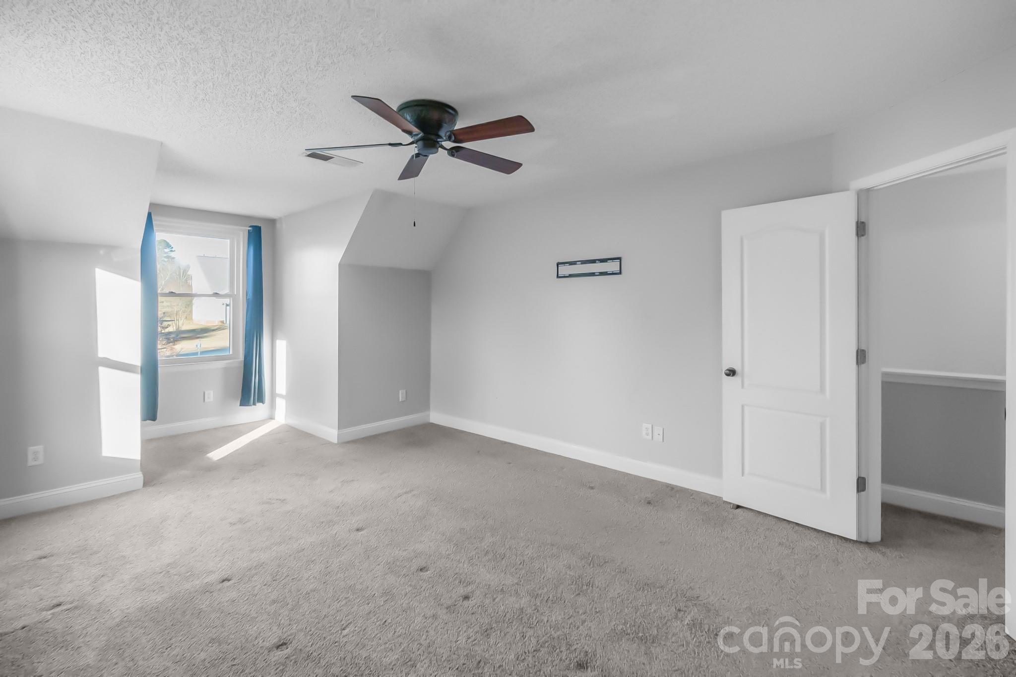 2984 Daffodil Court Property Photo 23