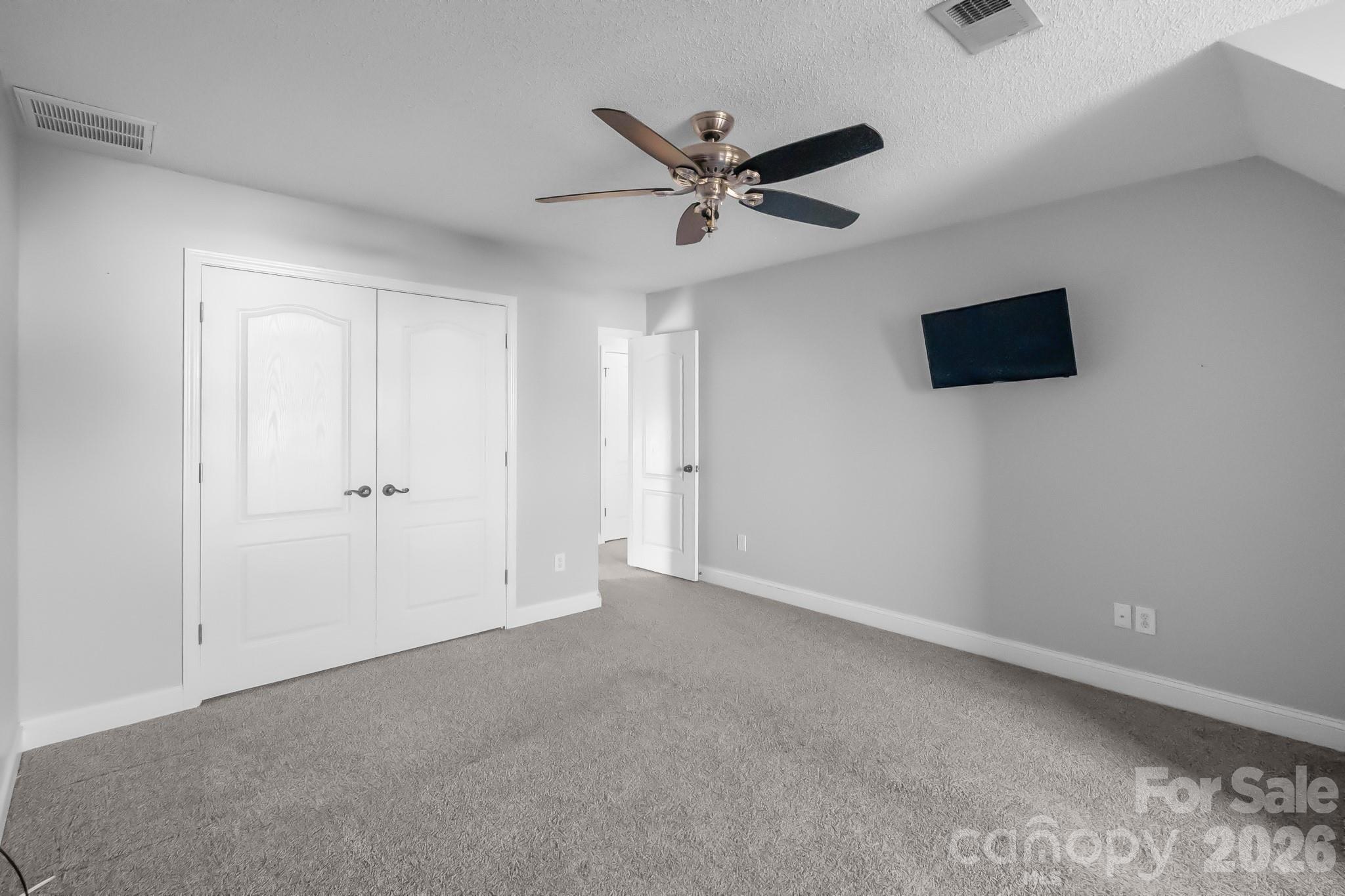 2984 Daffodil Court Property Photo 28