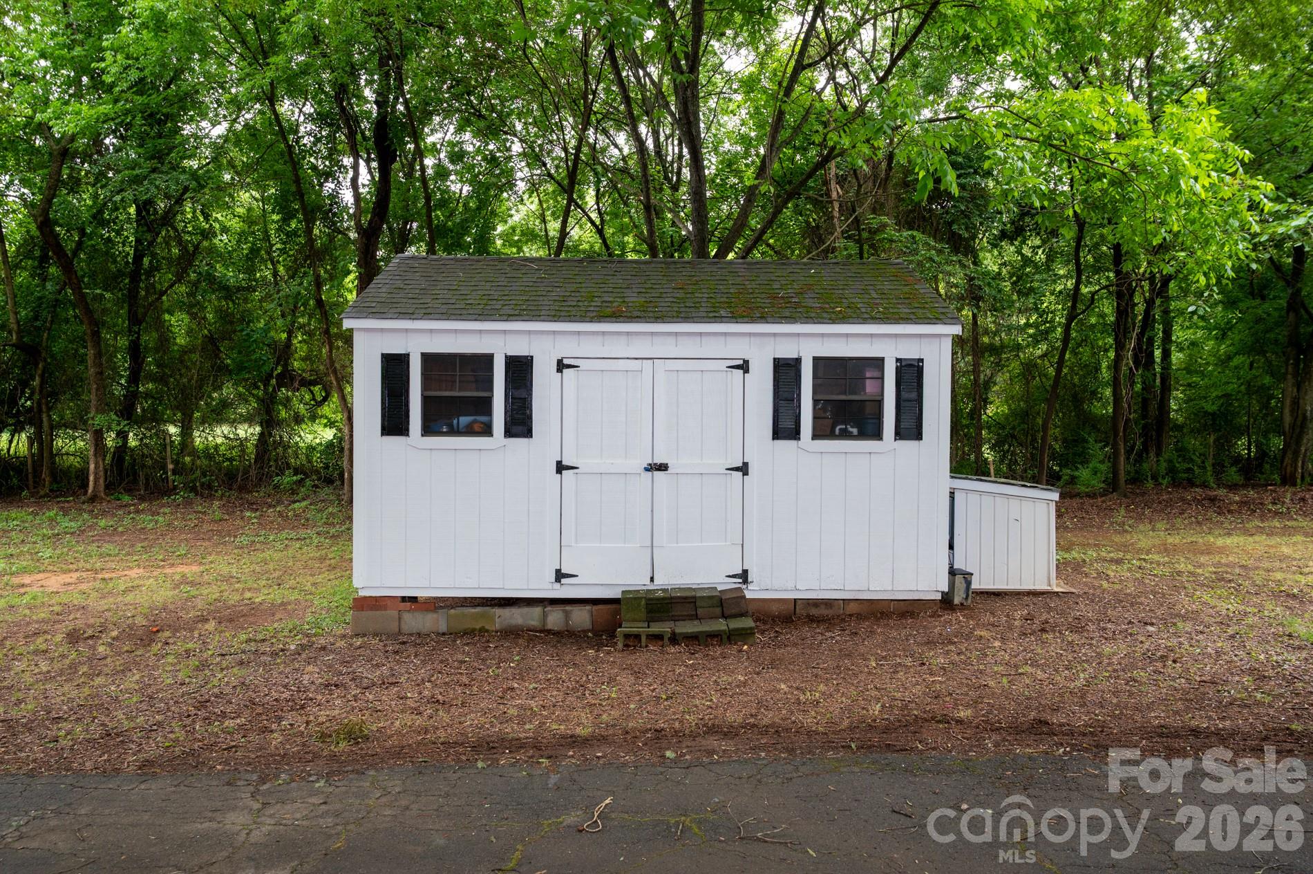 360 Trexler Loop Property Photo 32