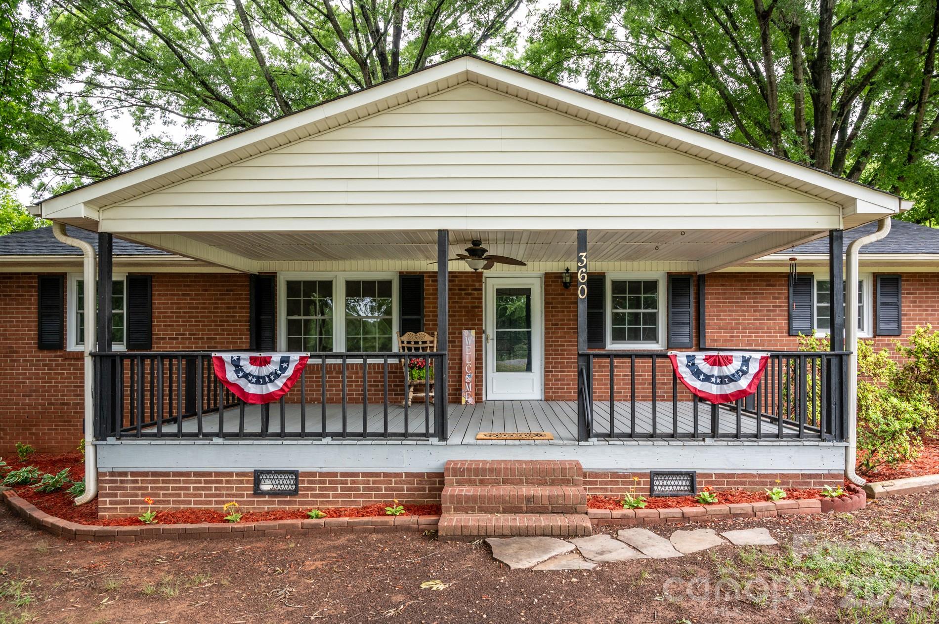 360 Trexler Loop Property Photo 33
