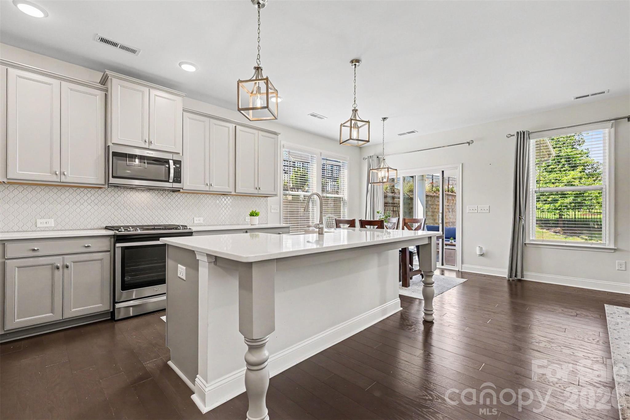 6247 Six String Court Property Photo 7