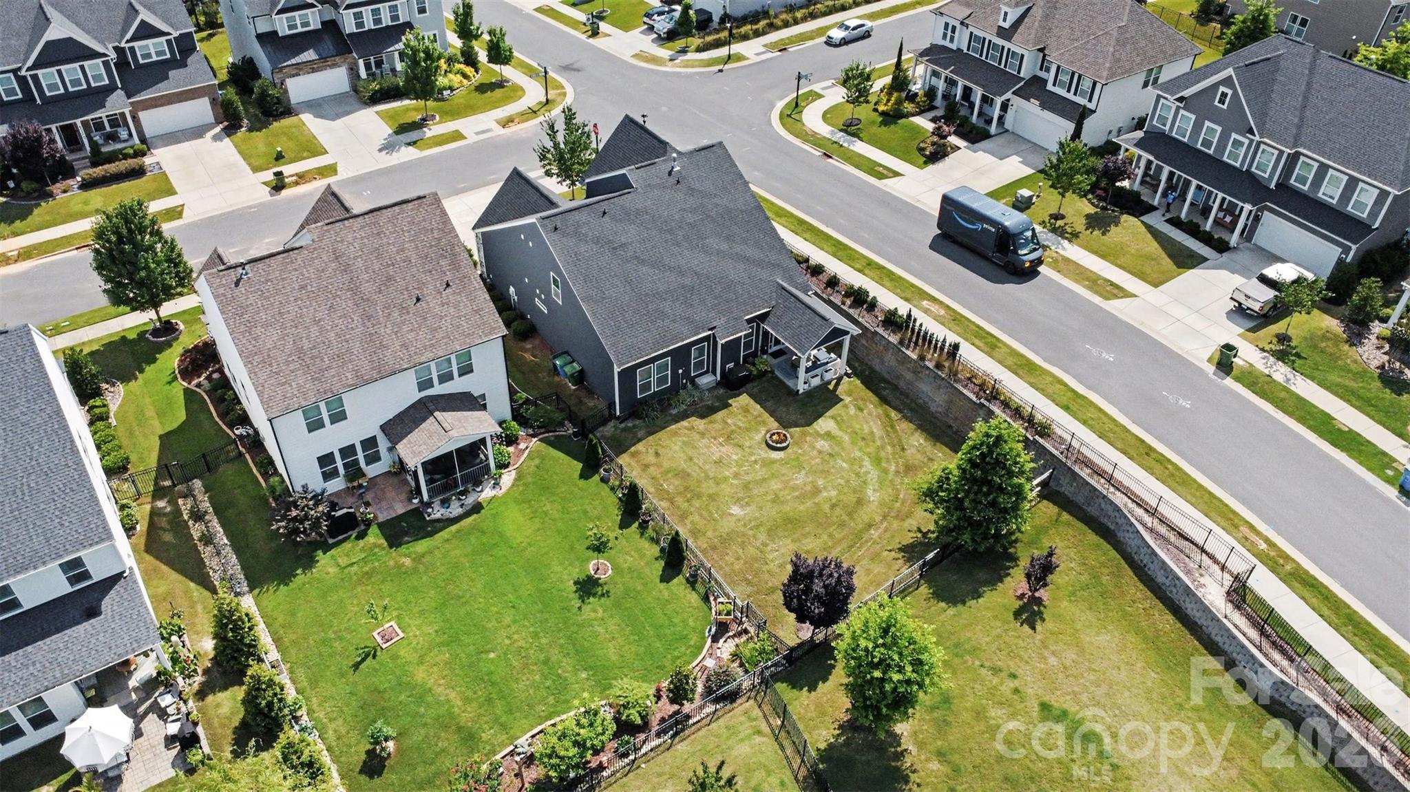 6247 Six String Court Property Photo 36