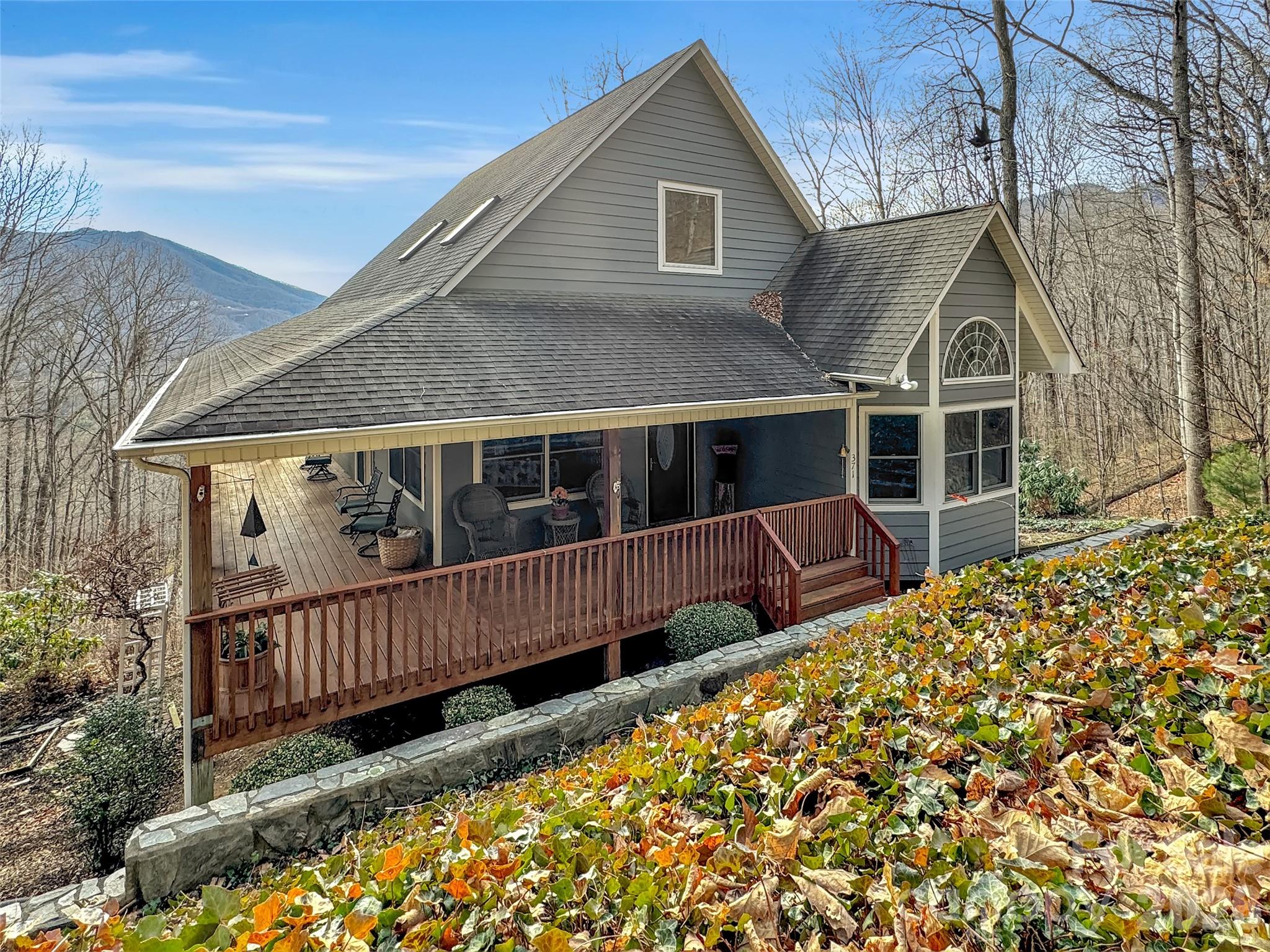 371 Falcon Ridge Drive Property Photo 1