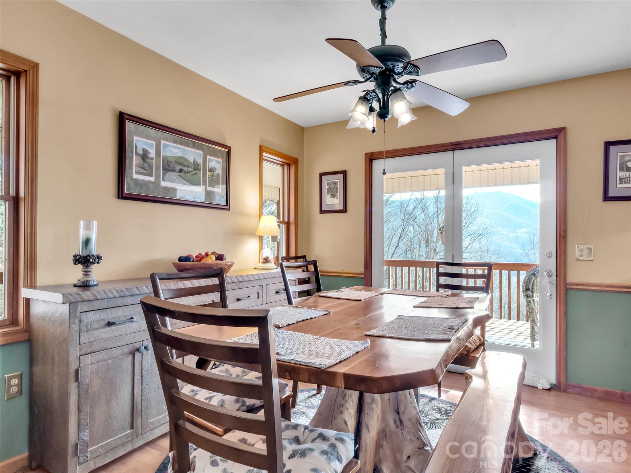 371 Falcon Ridge Drive Property Photo 7