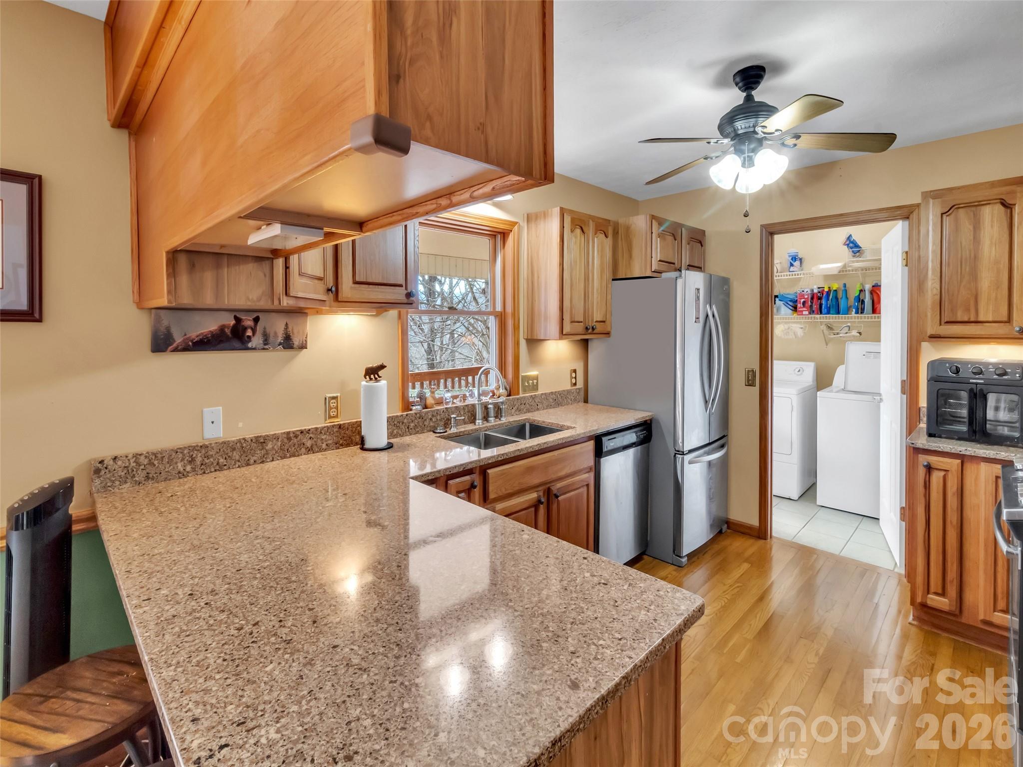 371 Falcon Ridge Drive Property Photo 11