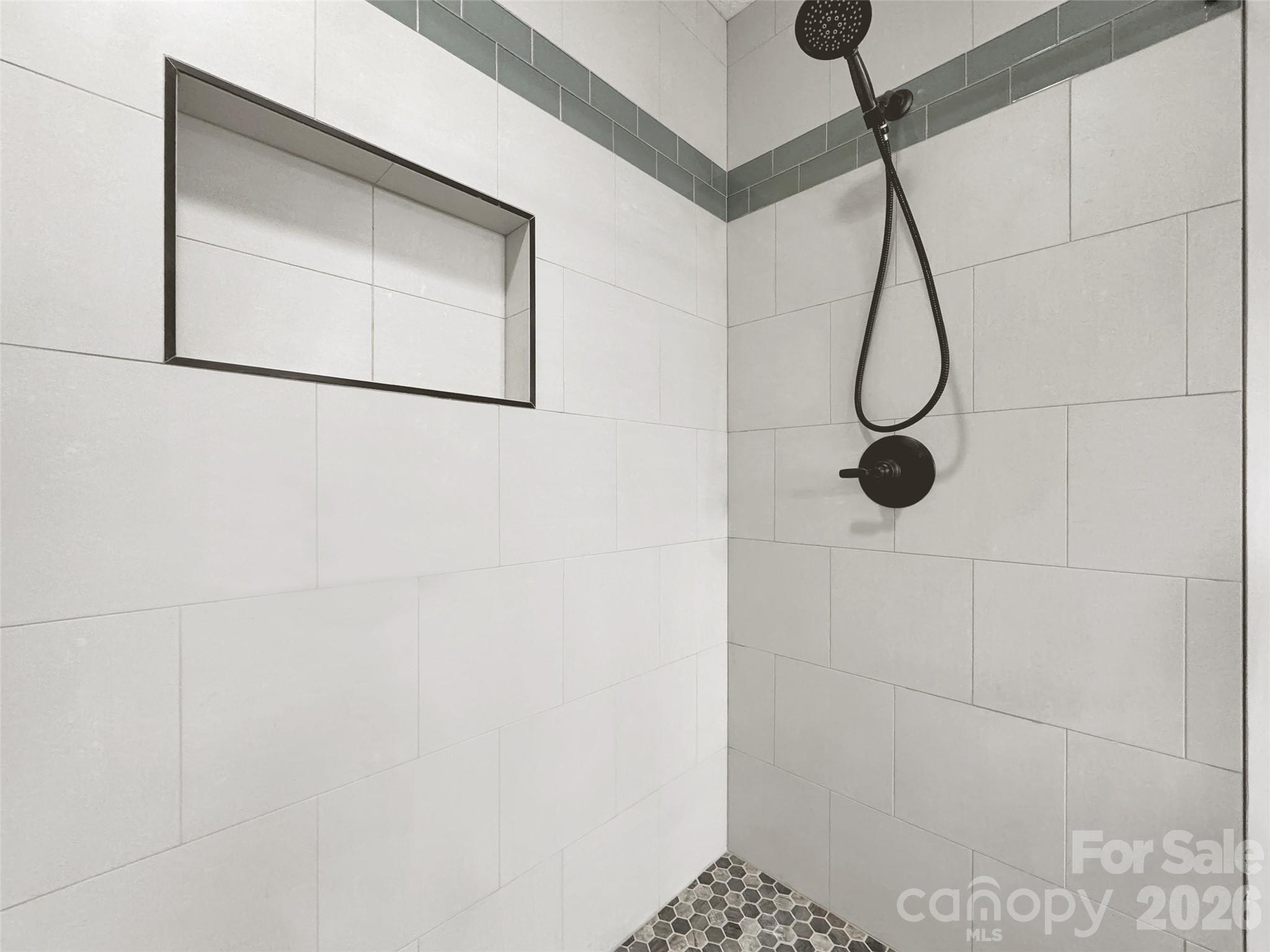 371 Falcon Ridge Drive Property Photo 17