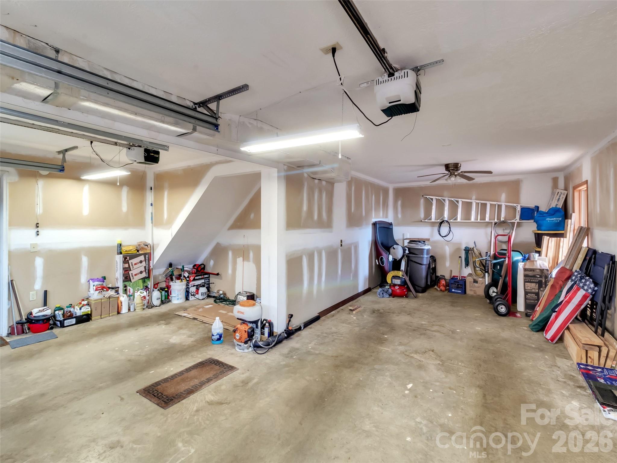 371 Falcon Ridge Drive Property Photo 39