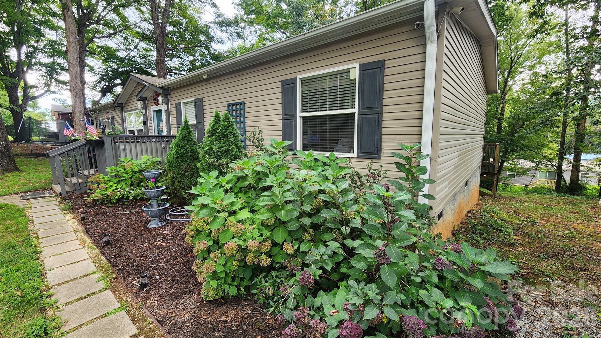 67 Indian Trail Road Property Photo 6