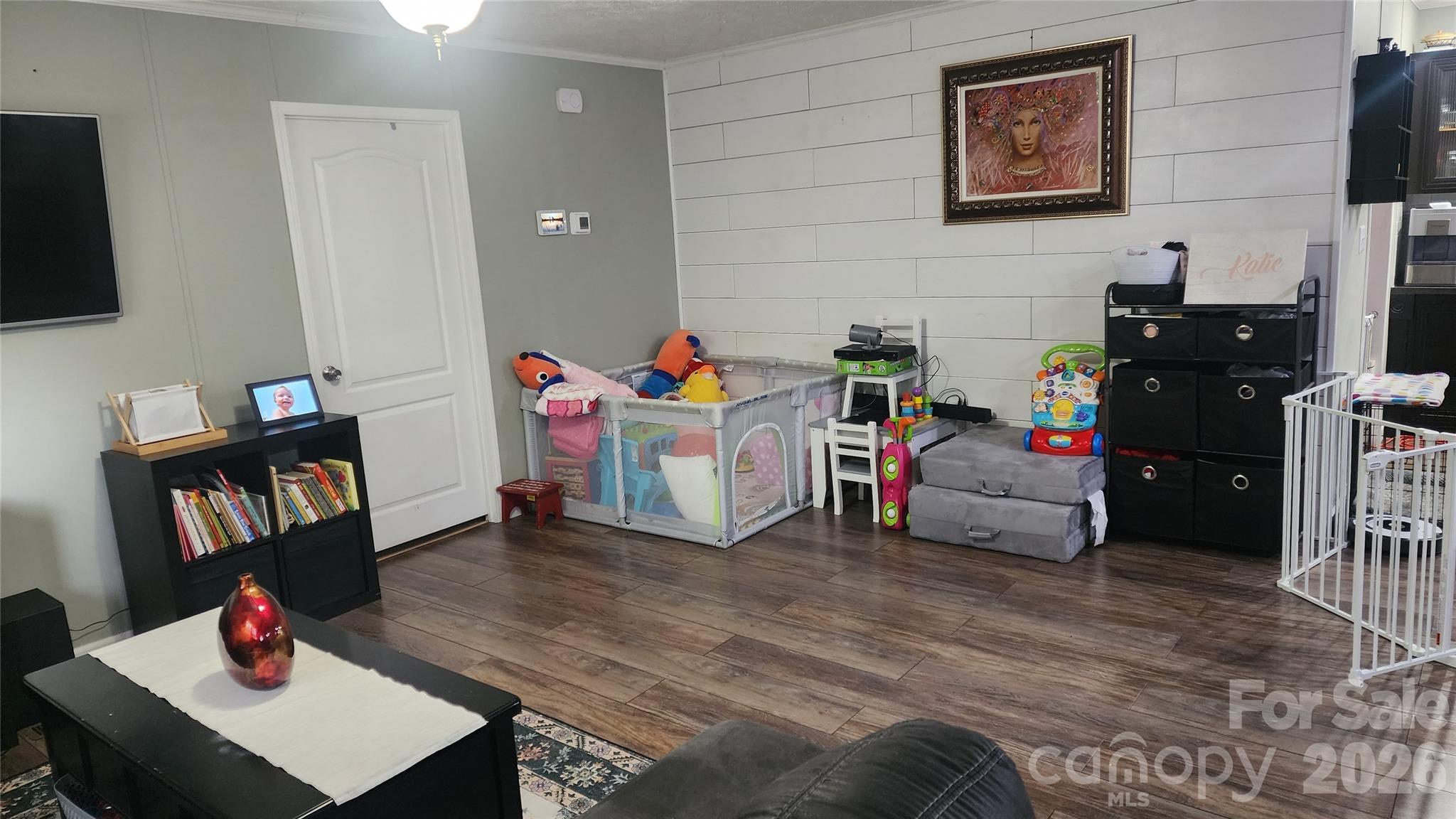 67 Indian Trail Road Property Photo 11