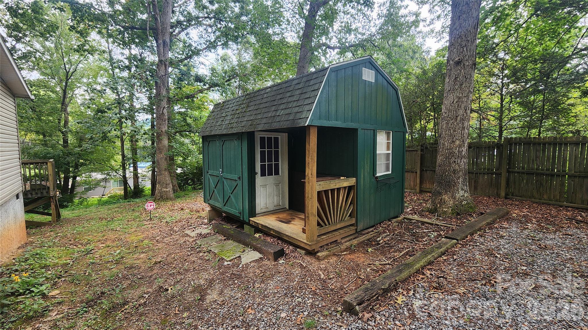 67 Indian Trail Road Property Photo 24