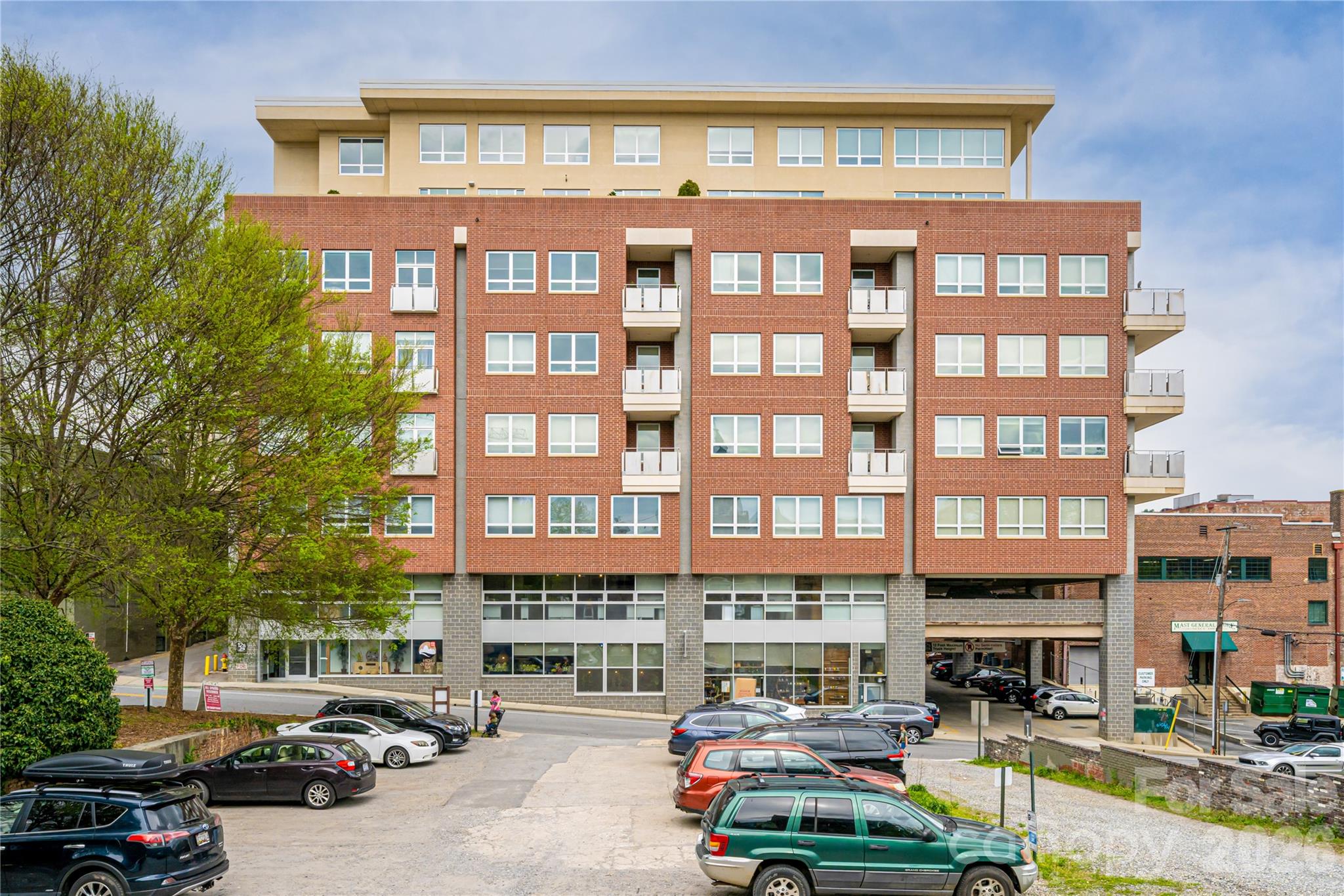 12 S Lexington Avenue 402 Property Photo 2