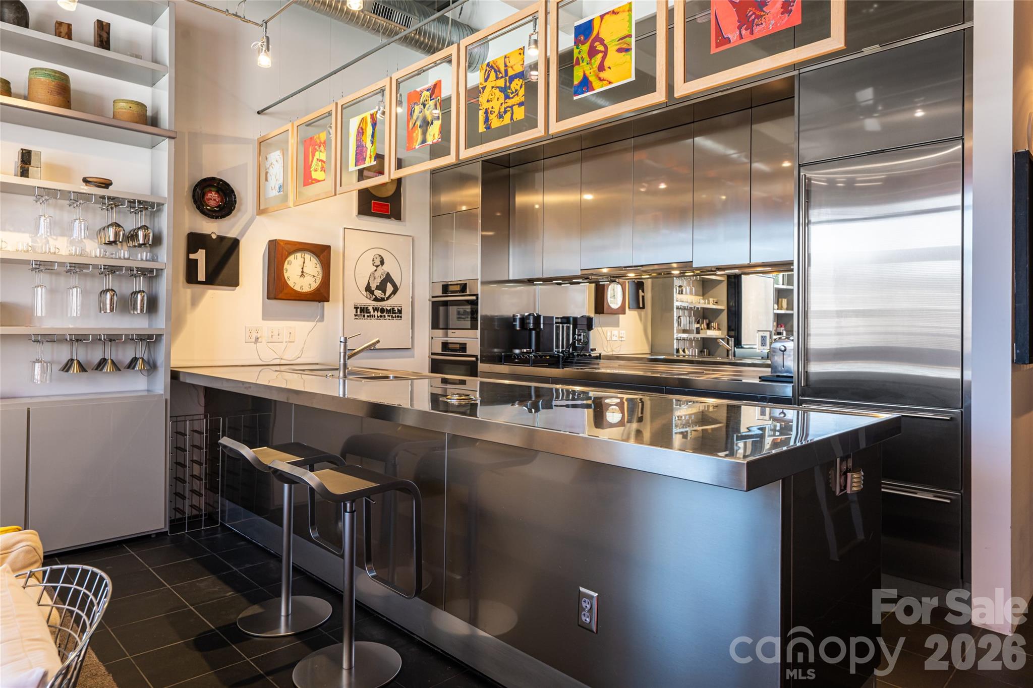 12 S Lexington Avenue 402 Property Photo 3