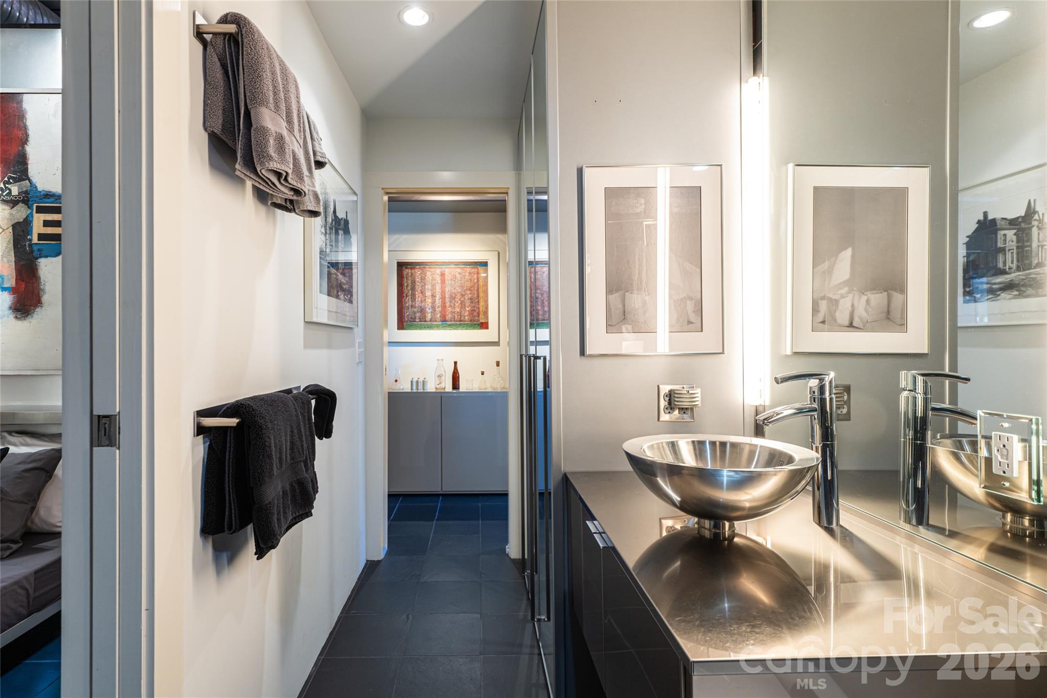 12 S Lexington Avenue 402 Property Photo 20