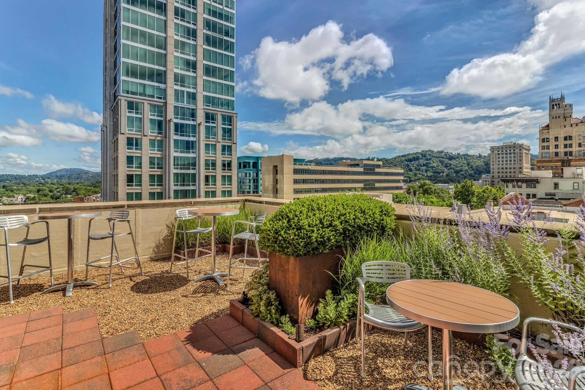 12 S Lexington Avenue 402 Property Photo 26