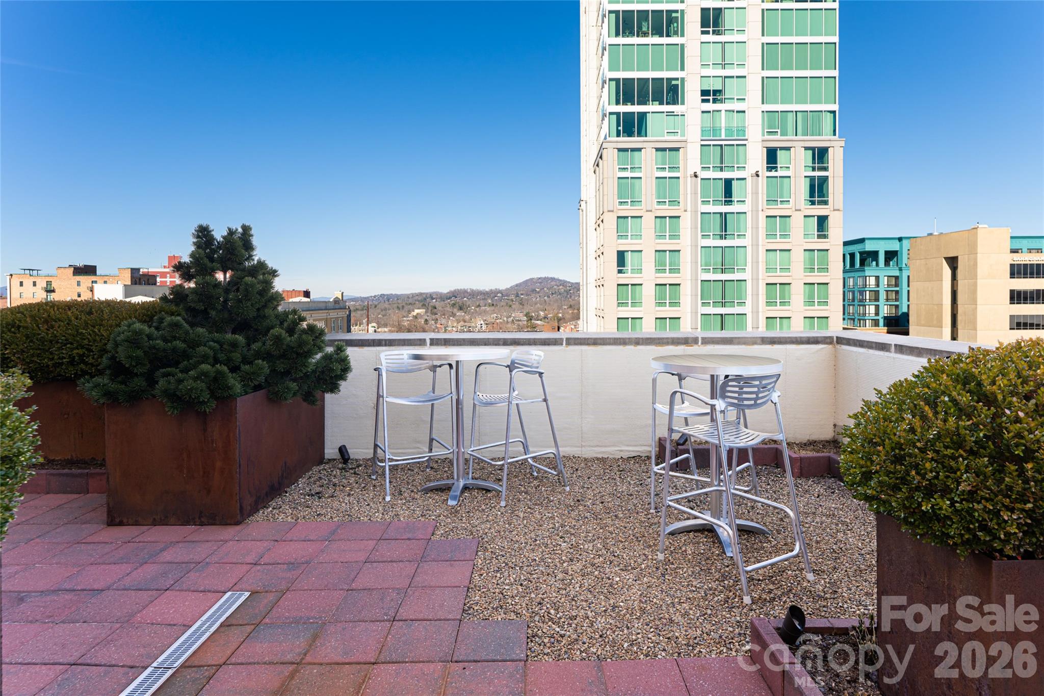 12 S Lexington Avenue 402 Property Photo 28