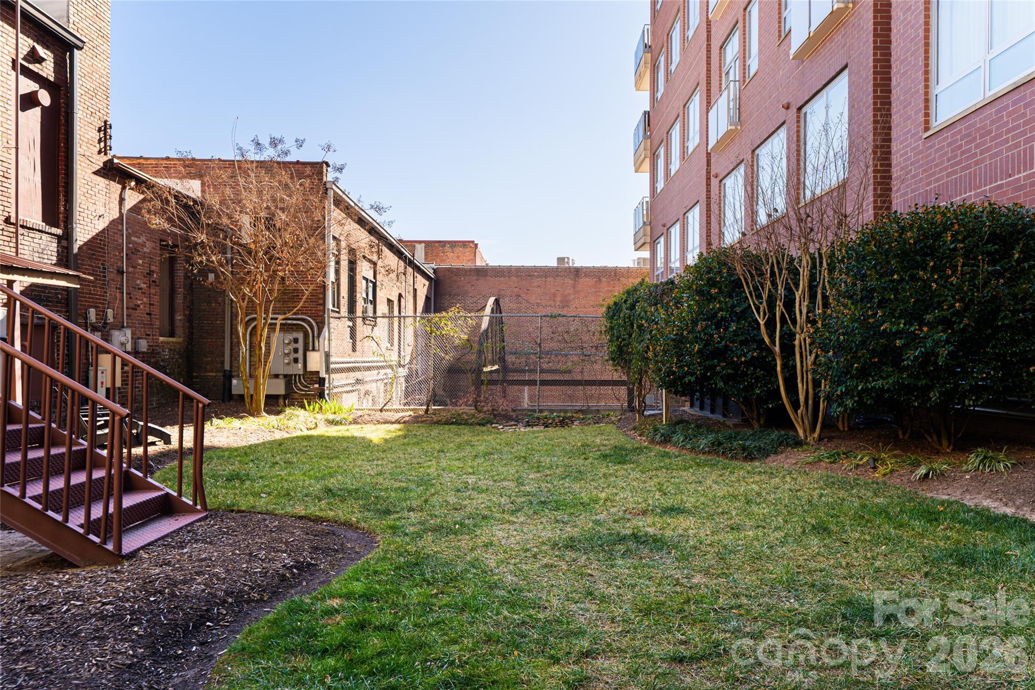 12 S Lexington Avenue 402 Property Photo 31