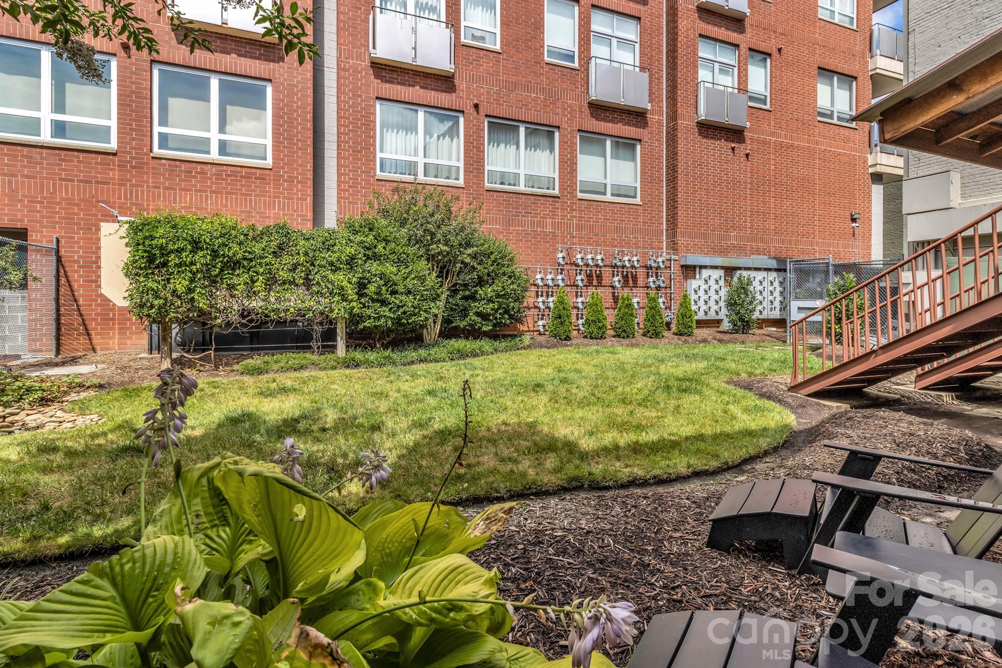 12 S Lexington Avenue 402 Property Photo 32