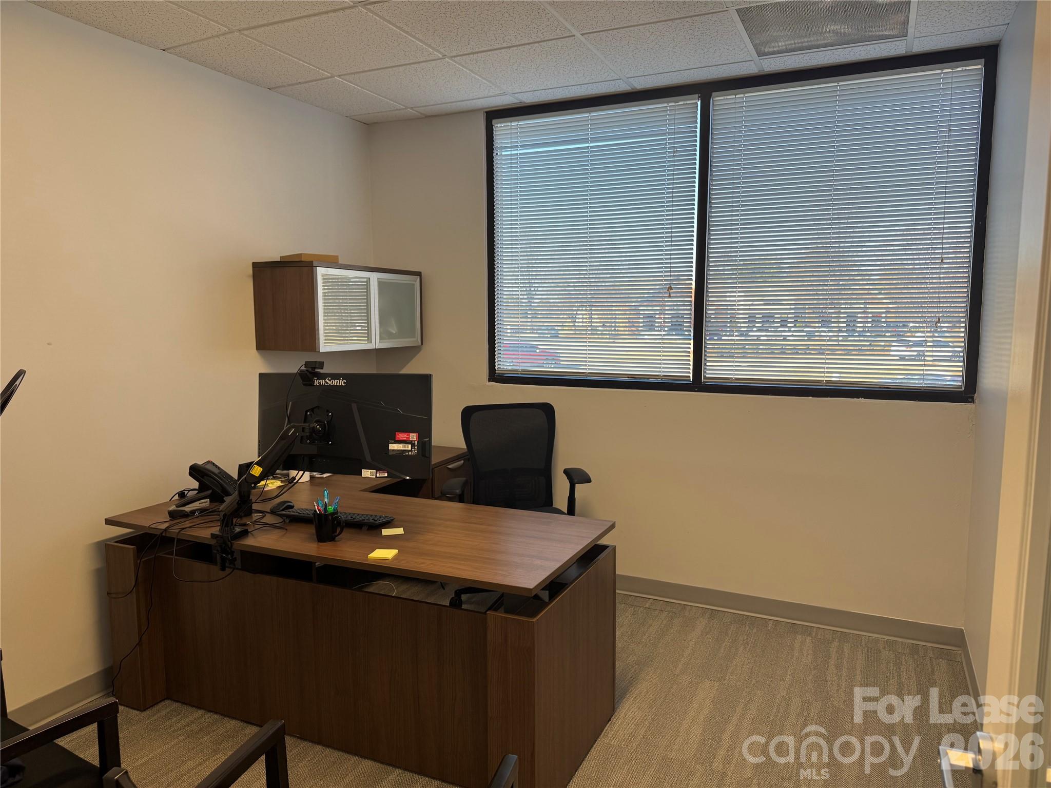 19600 W Catawba Avenue Property Photo 8