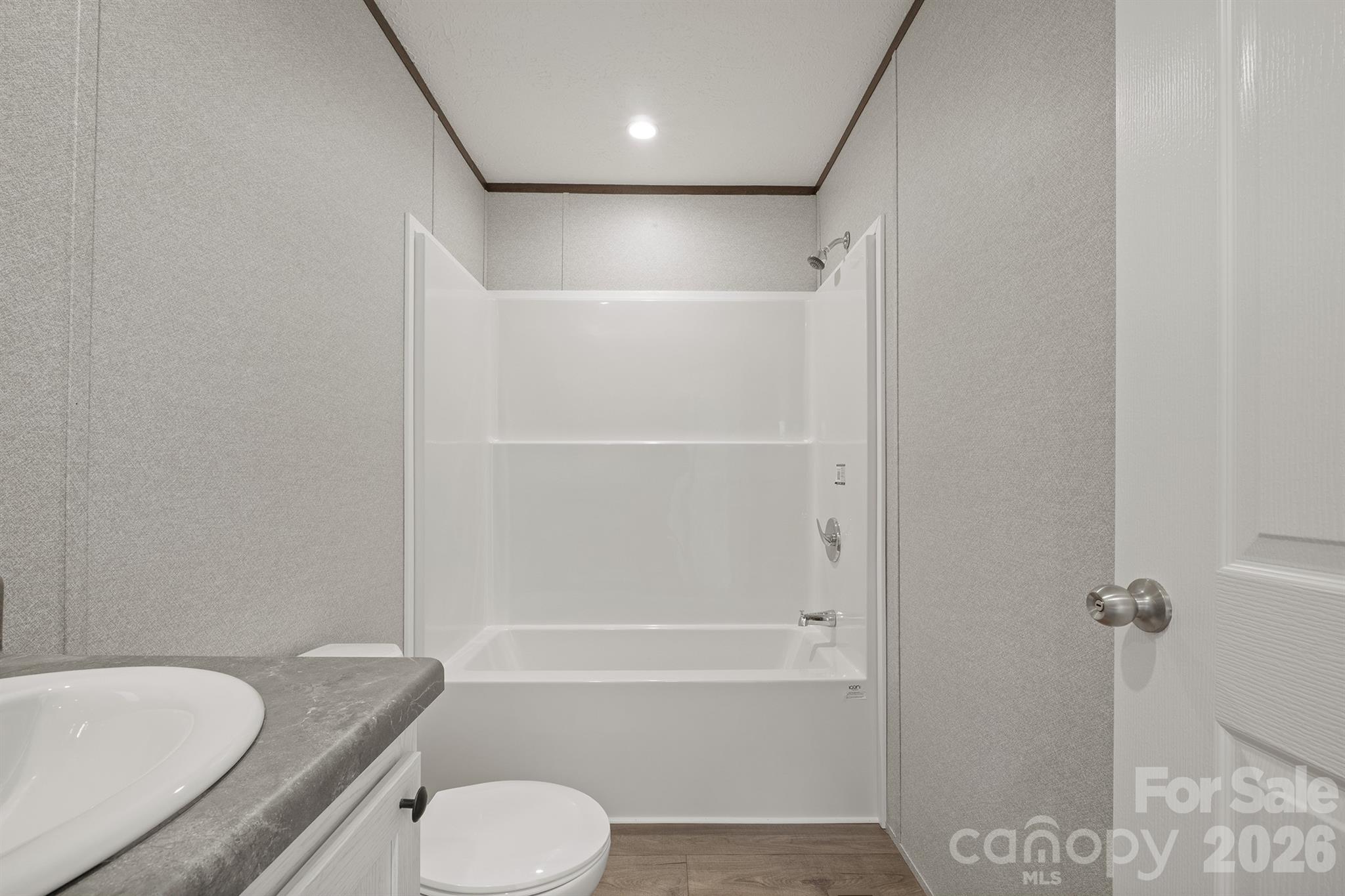 3613 Jamestown Road Property Photo 28