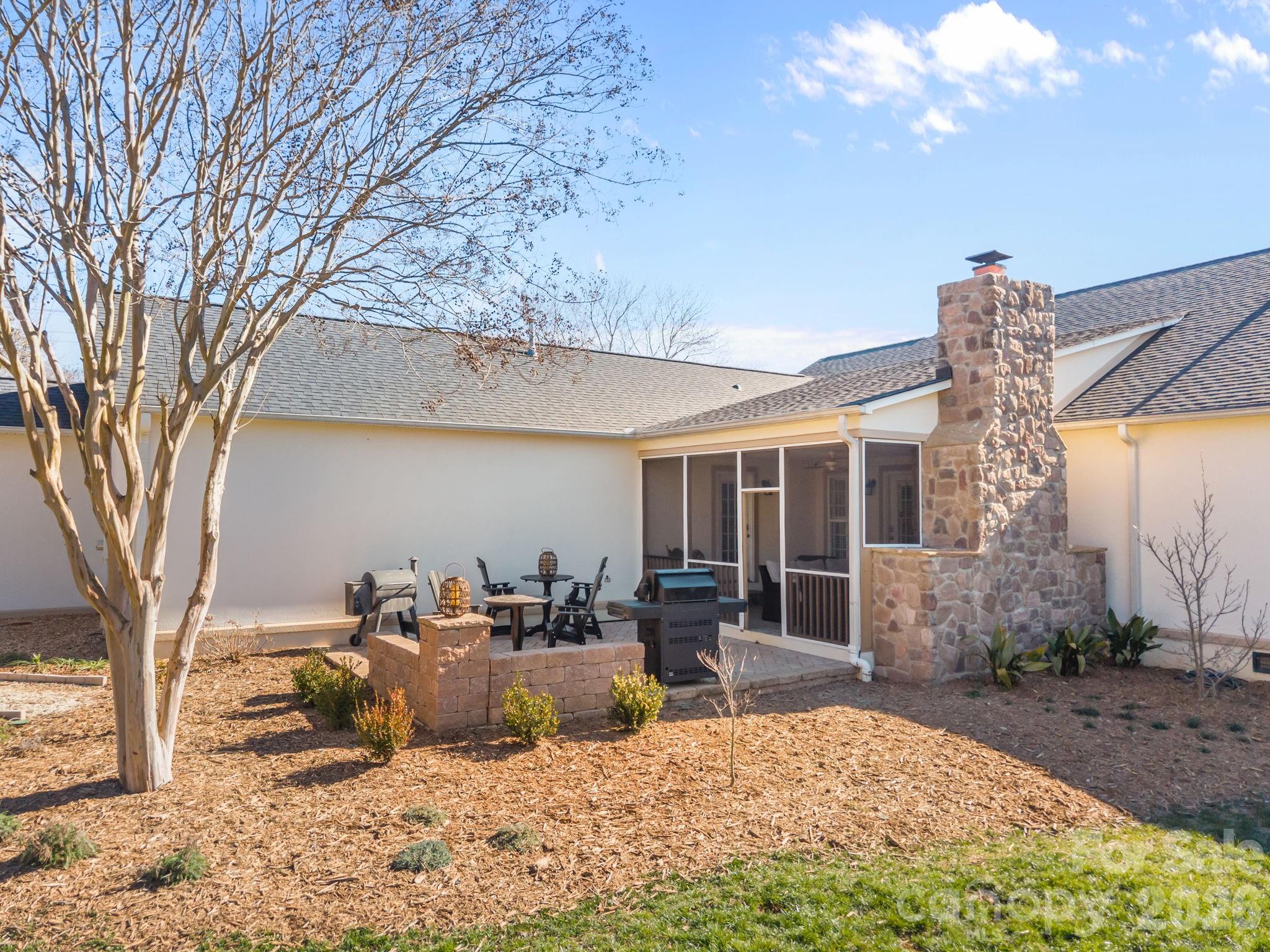 102 Polo Drive Property Photo 12