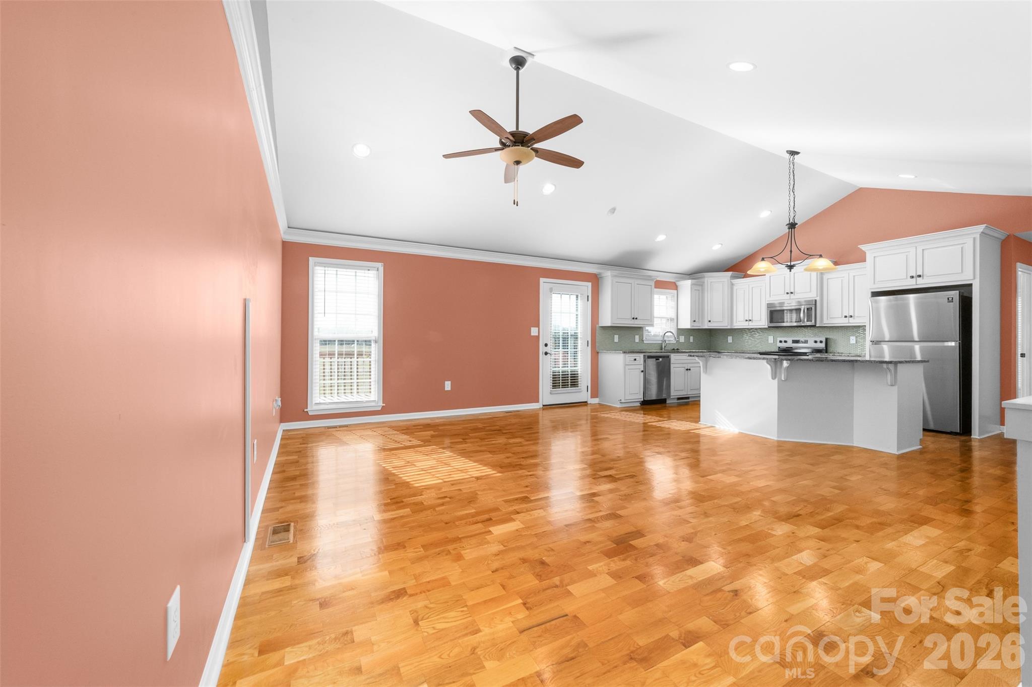 884 Clear Creek Circle Property Photo 22