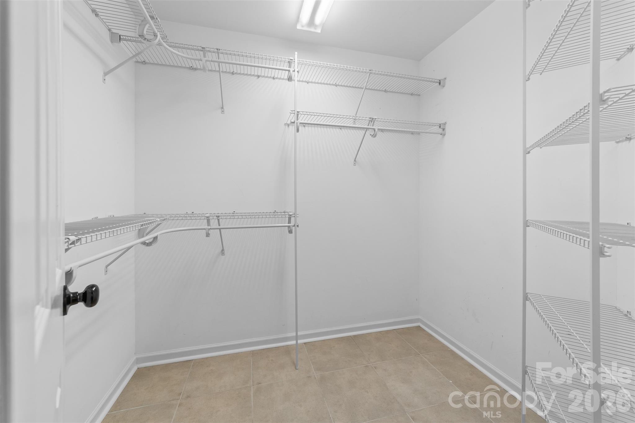 884 Clear Creek Circle Property Photo 30