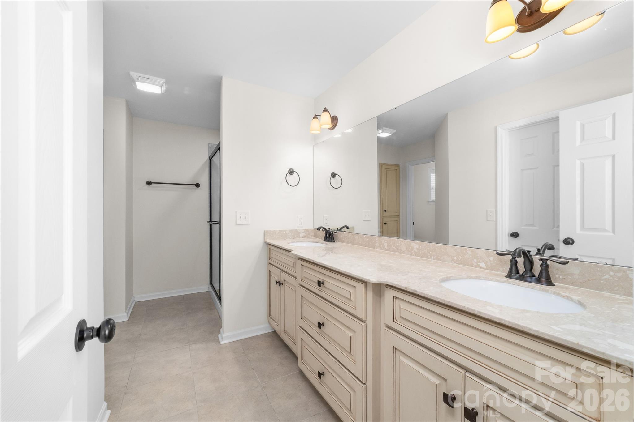 884 Clear Creek Circle Property Photo 31
