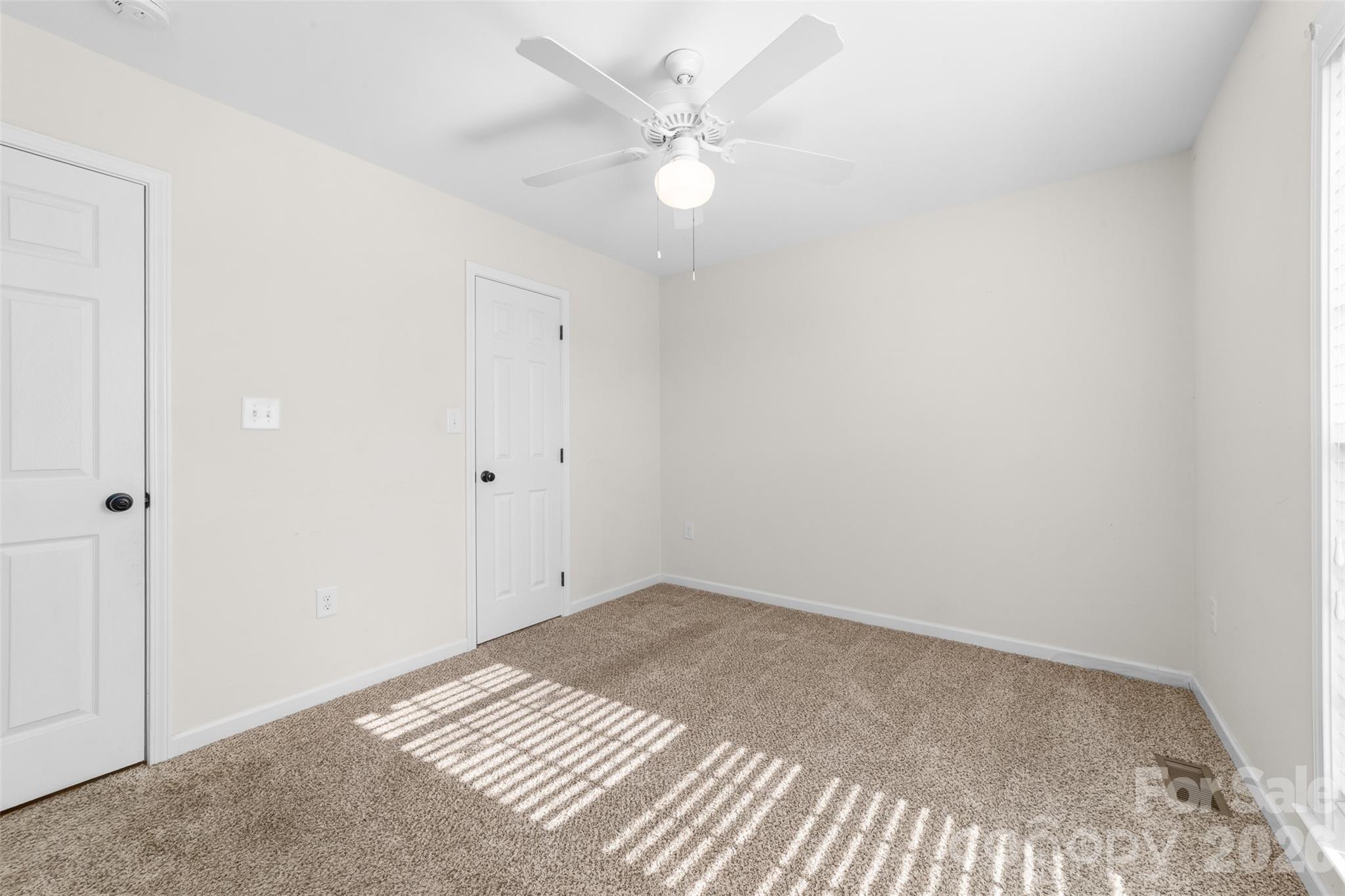 884 Clear Creek Circle Property Photo 38