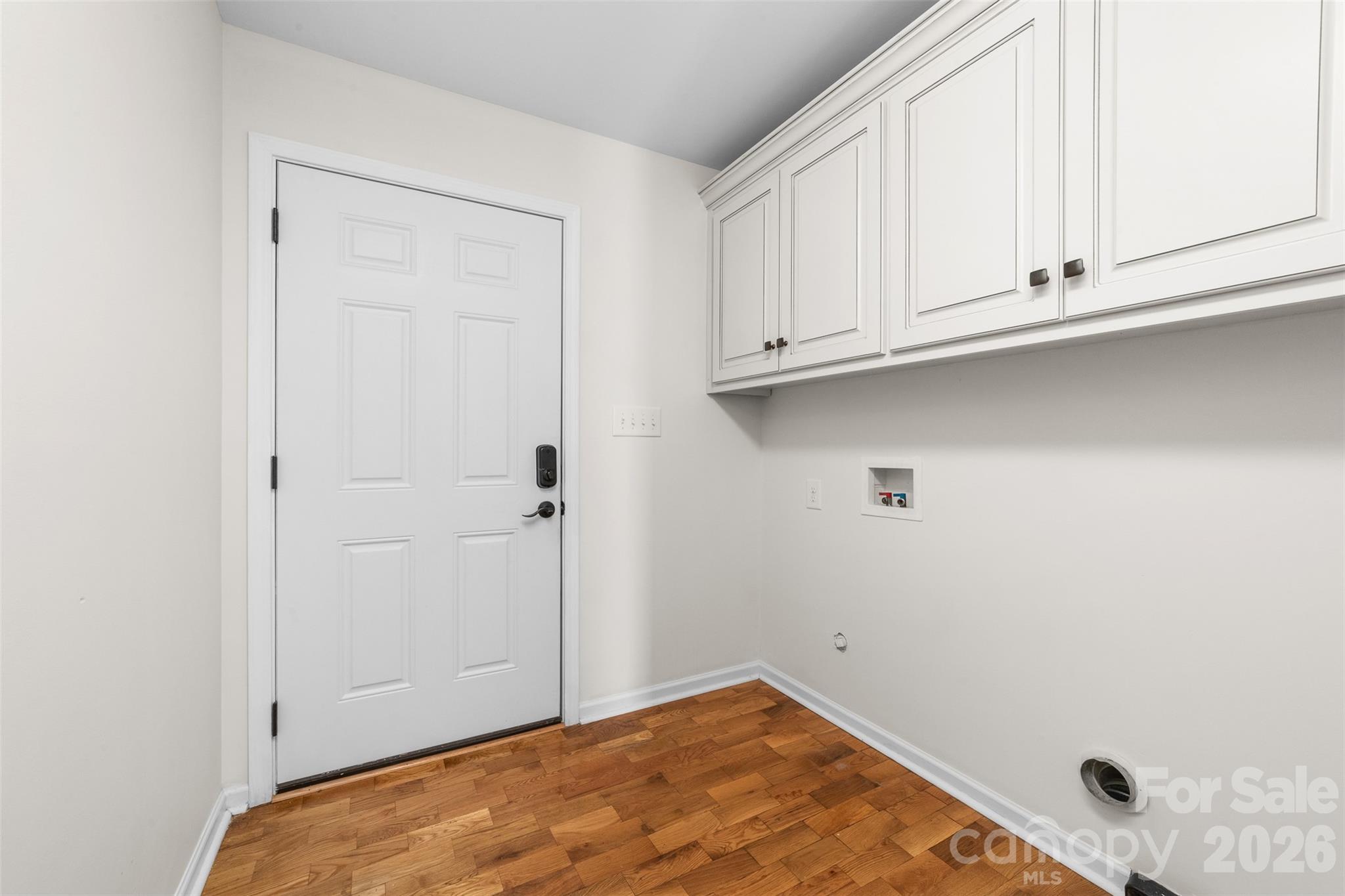 884 Clear Creek Circle Property Photo 42