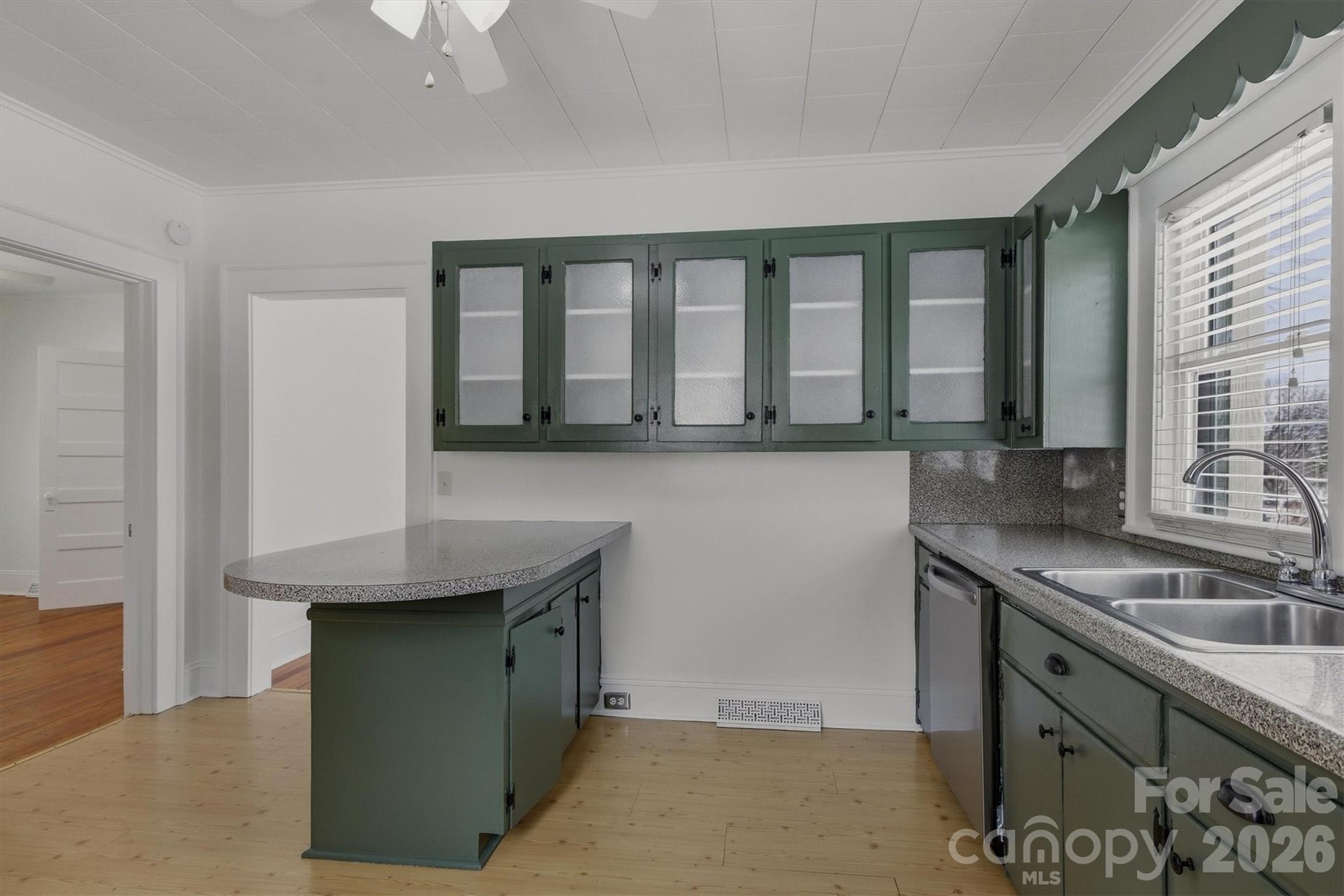 112 Myrtle Street Property Photo 6