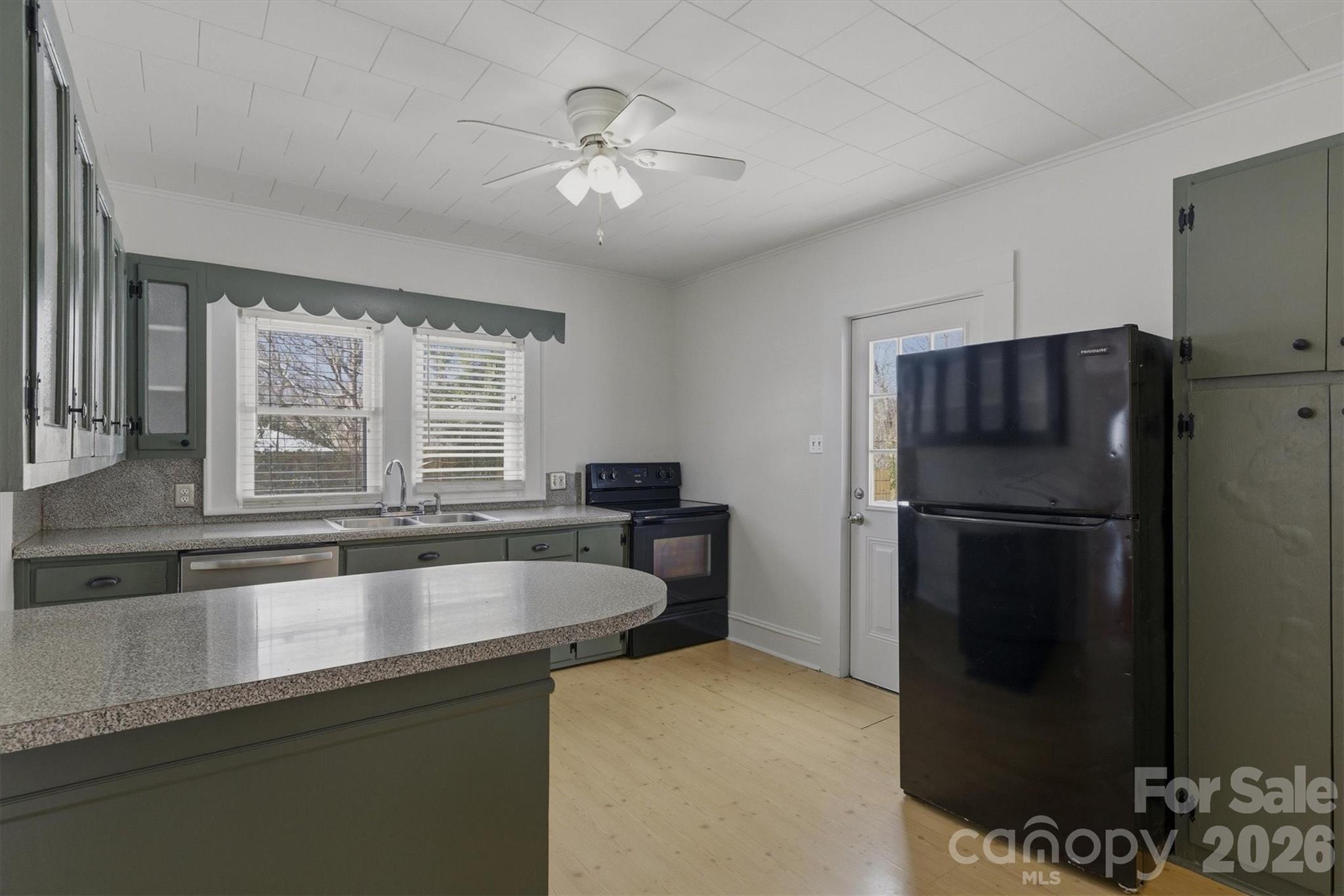 112 Myrtle Street Property Photo 7
