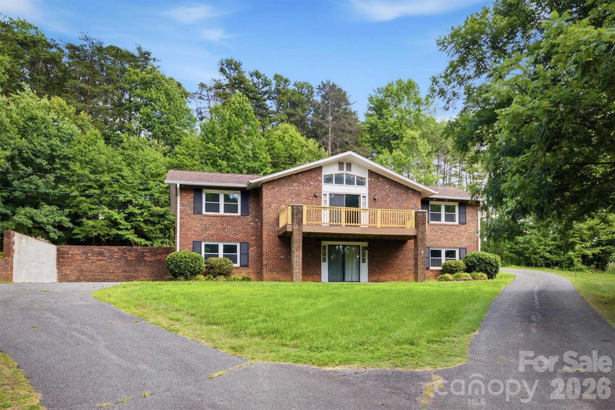2671 Shady Grove Road Property Photo 1